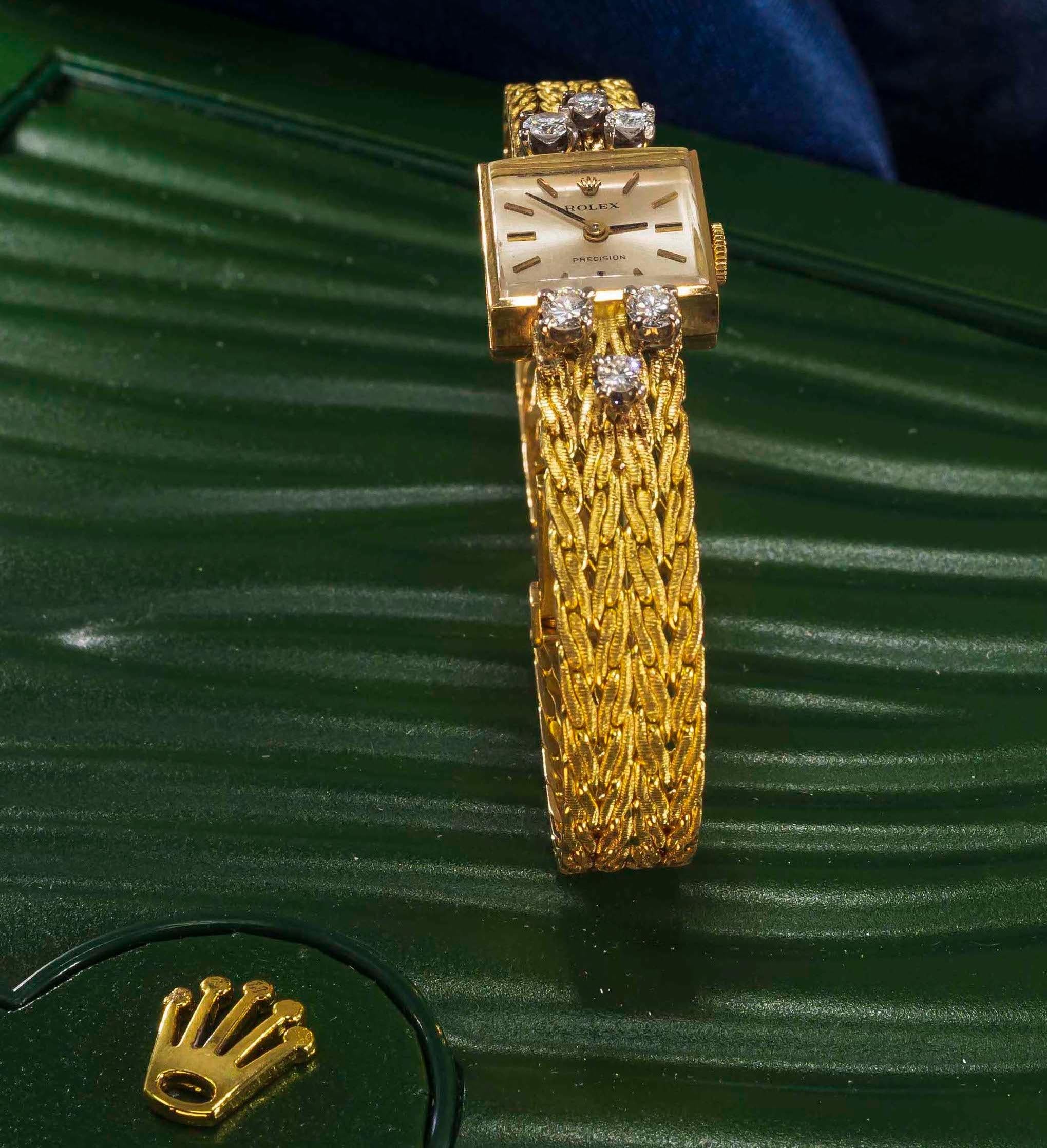 Round Cut 1970s Rolex 18 Karat Yellow Gold Diamond Set Foliate Leaf Design Bracelet Watch