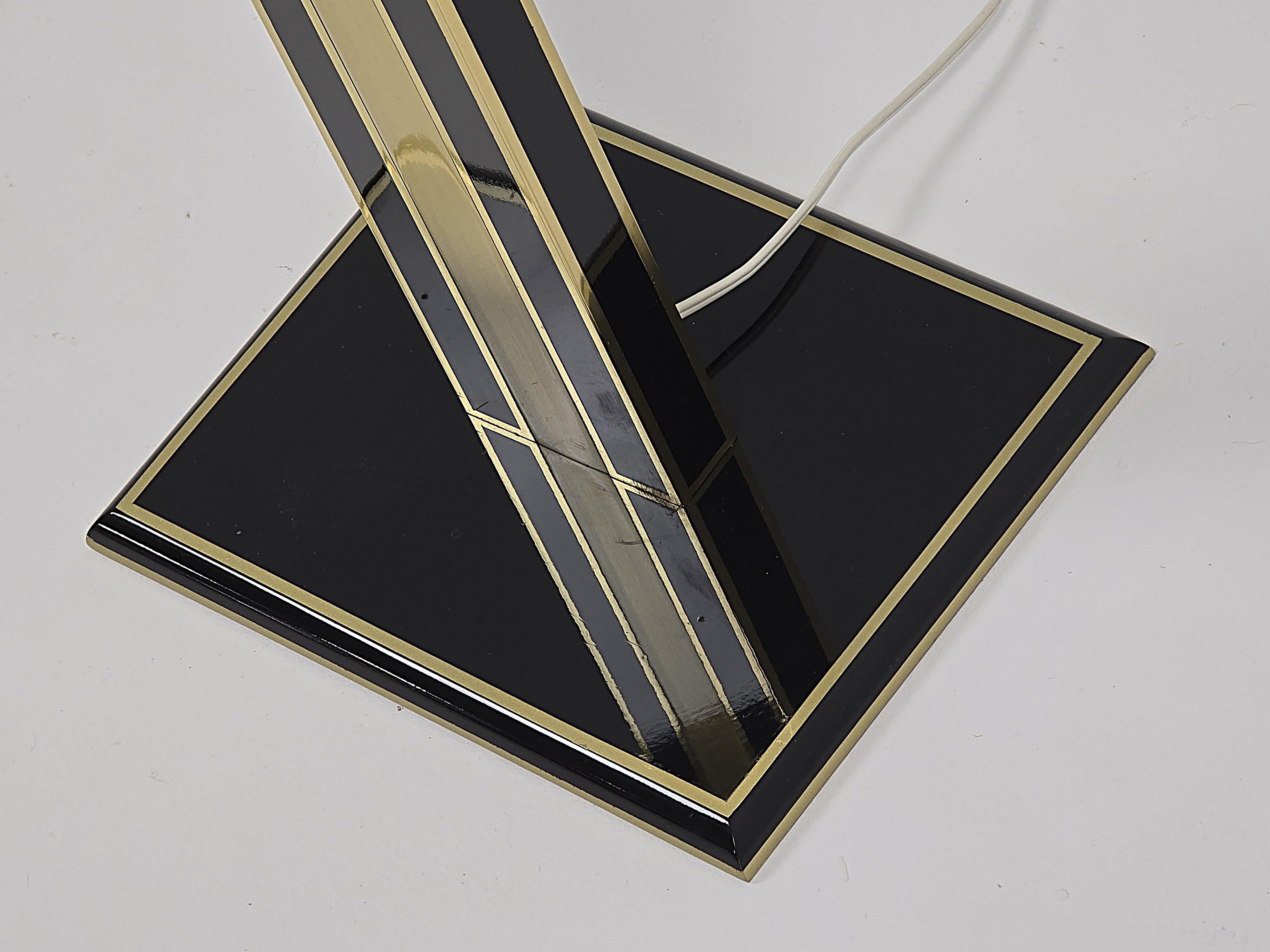 1970s Romeo Rega Brass Floor Lamp with Original Shade , Italy in vendita 4