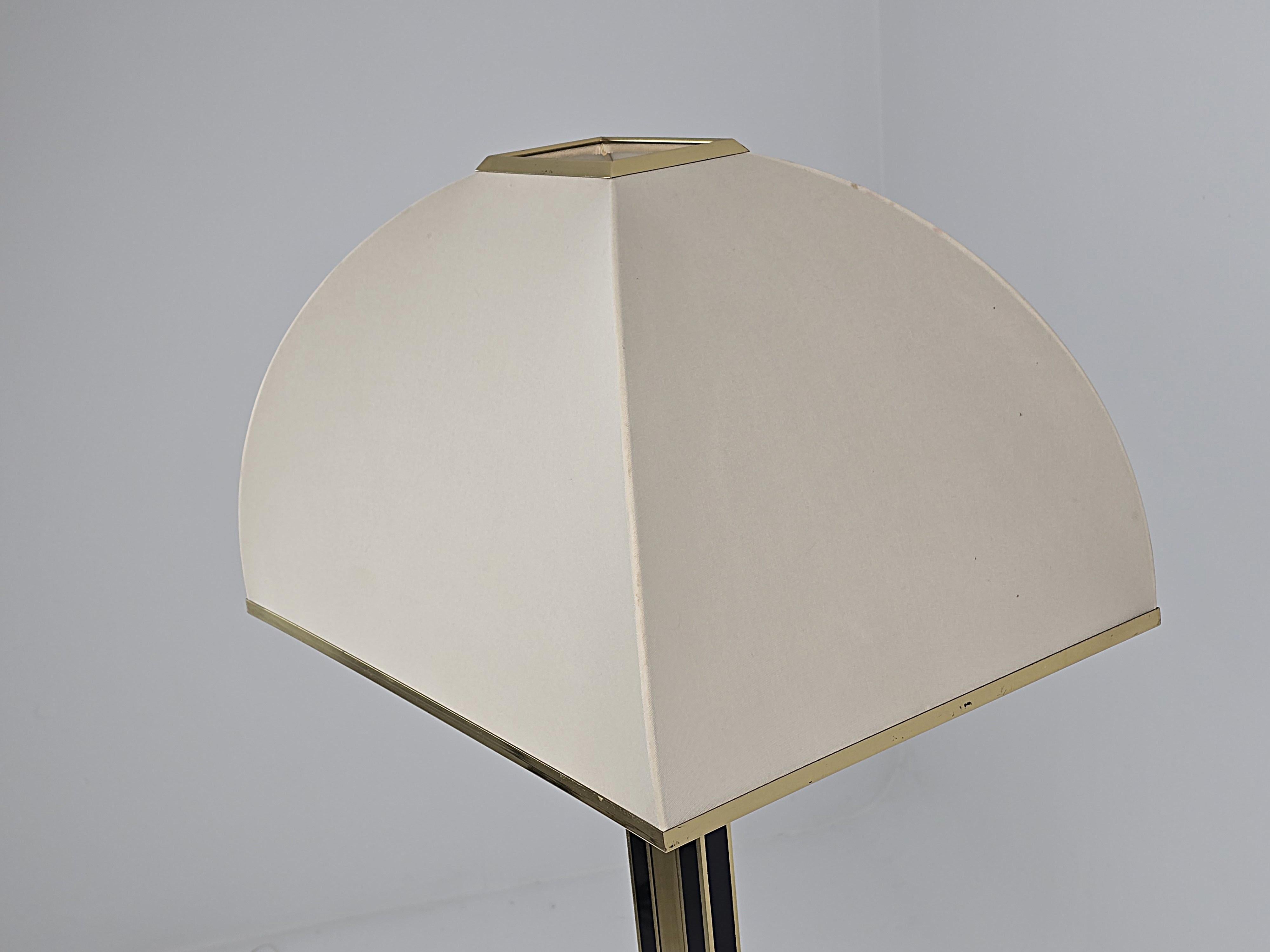 1970s Romeo Rega Brass Floor Lamp with Original Shade , Italy in vendita 1
