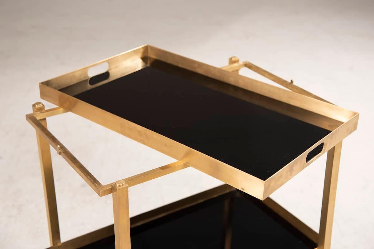 Couchtisch aus Messing und schwarzem Glas im Romeo Rega-Stil der 1970er Jahre, abnehmbares Tablett im Angebot 3
