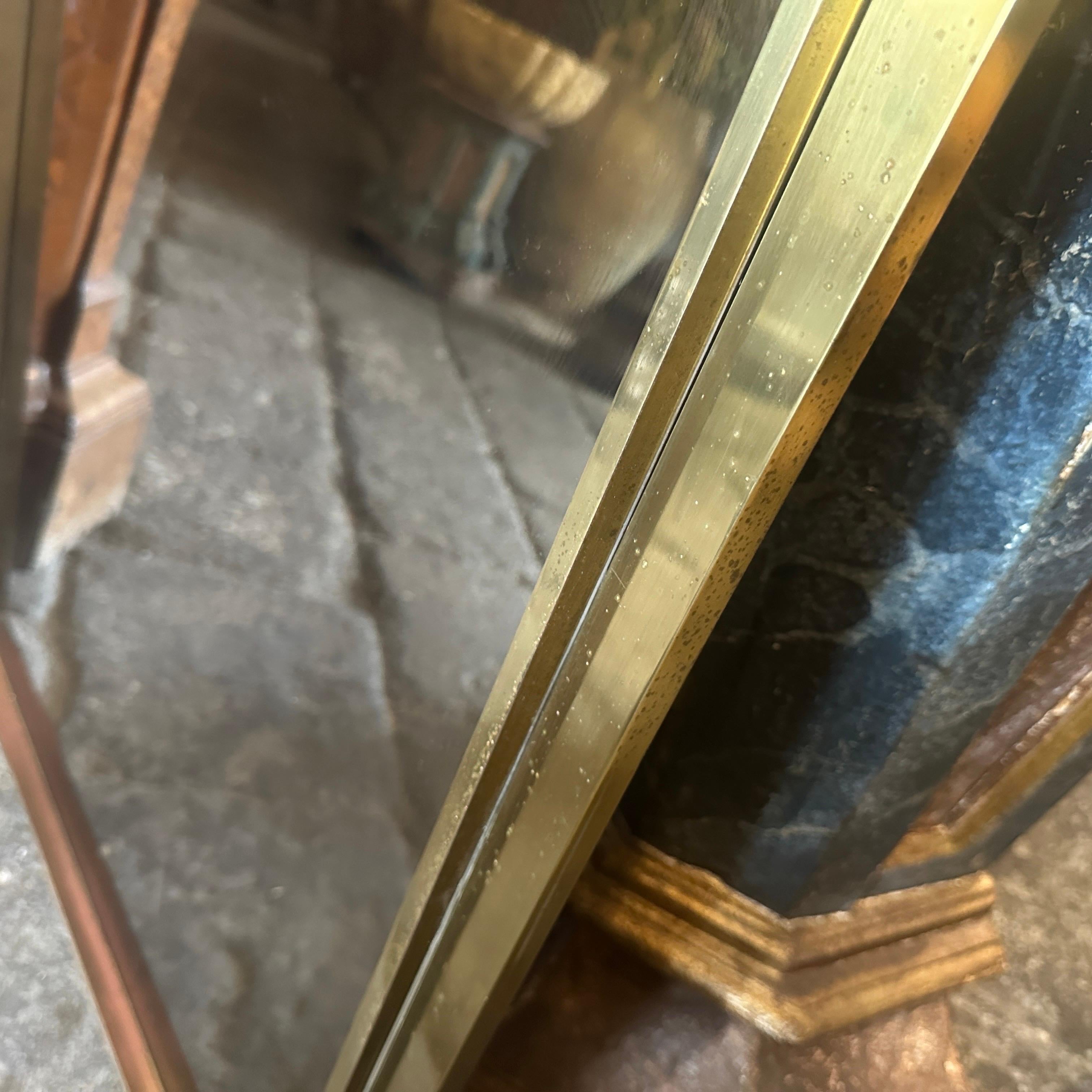 1970s Romeo Rega style Mid-Century Modern Brass Italian Rectangular Wall Mirror In Good Condition For Sale In Aci Castello, IT