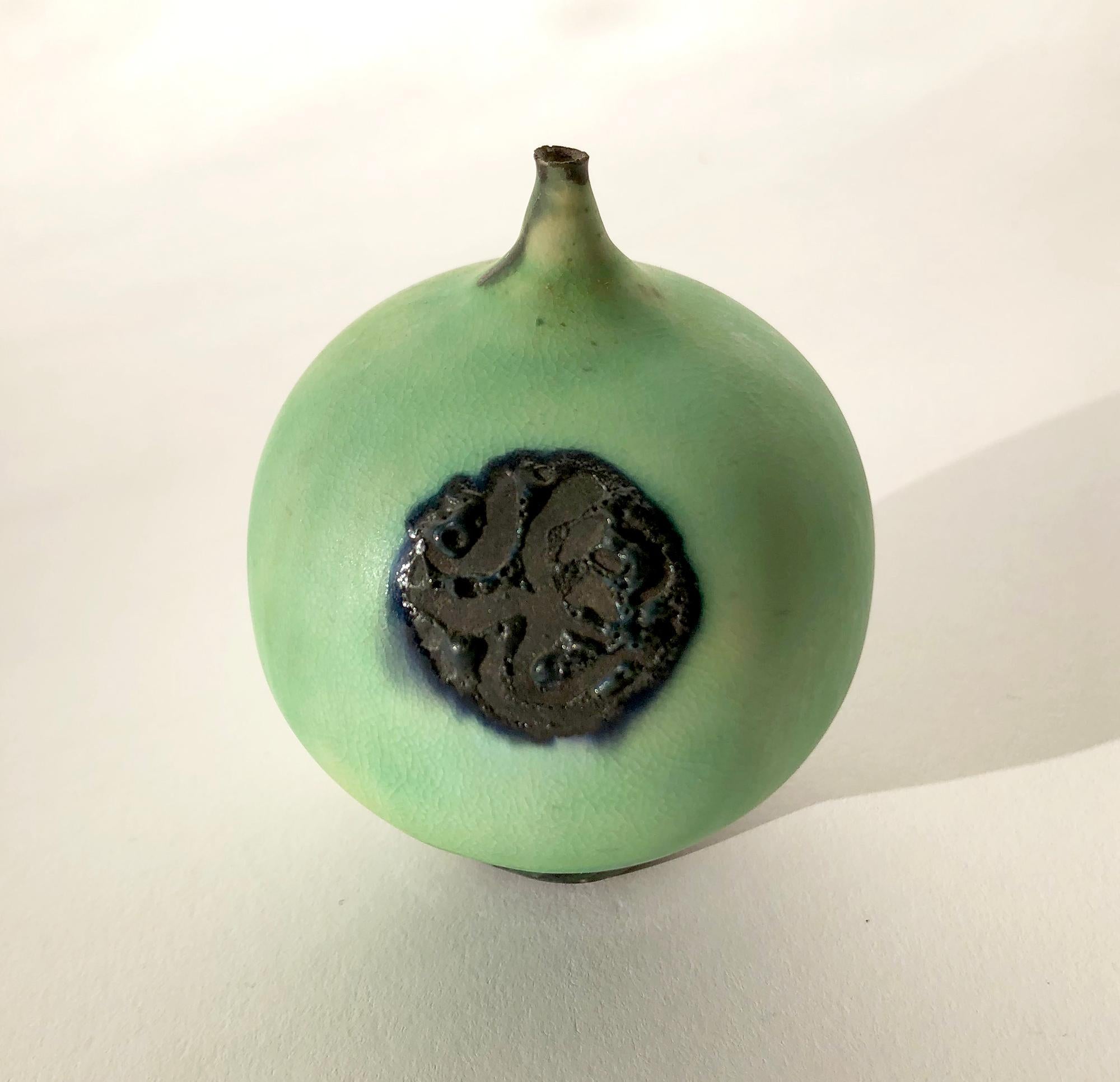 Rose Cabat porcelain 'feelie' vase in lime green, measures 3 1/8