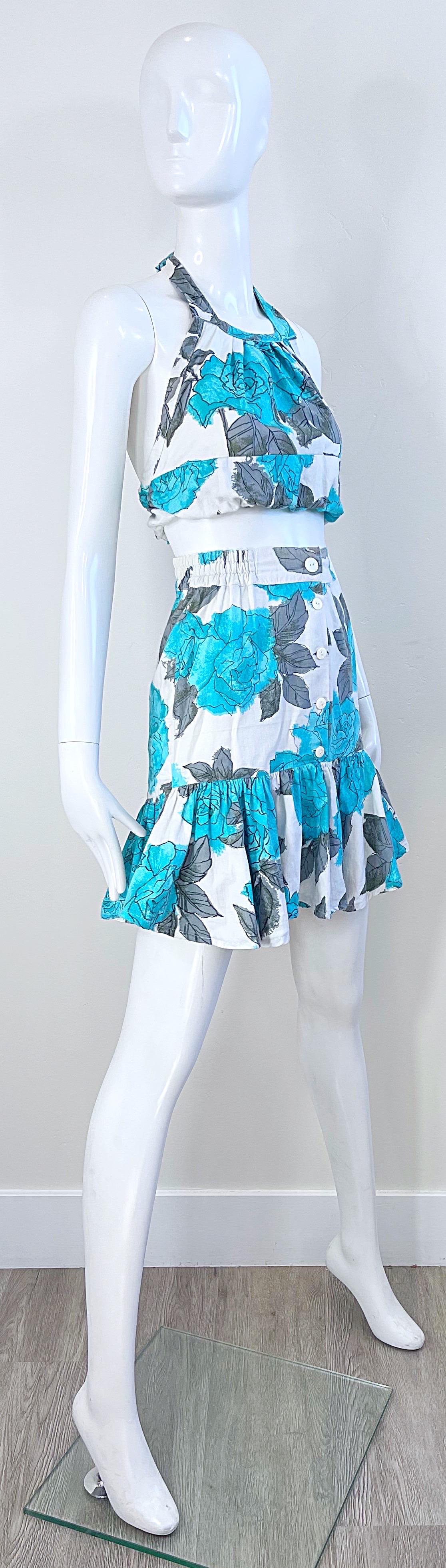 1970s Rose Flower Print Turquoise Blue Grey White 70s Cotton Crop Top Skirt Set For Sale 7