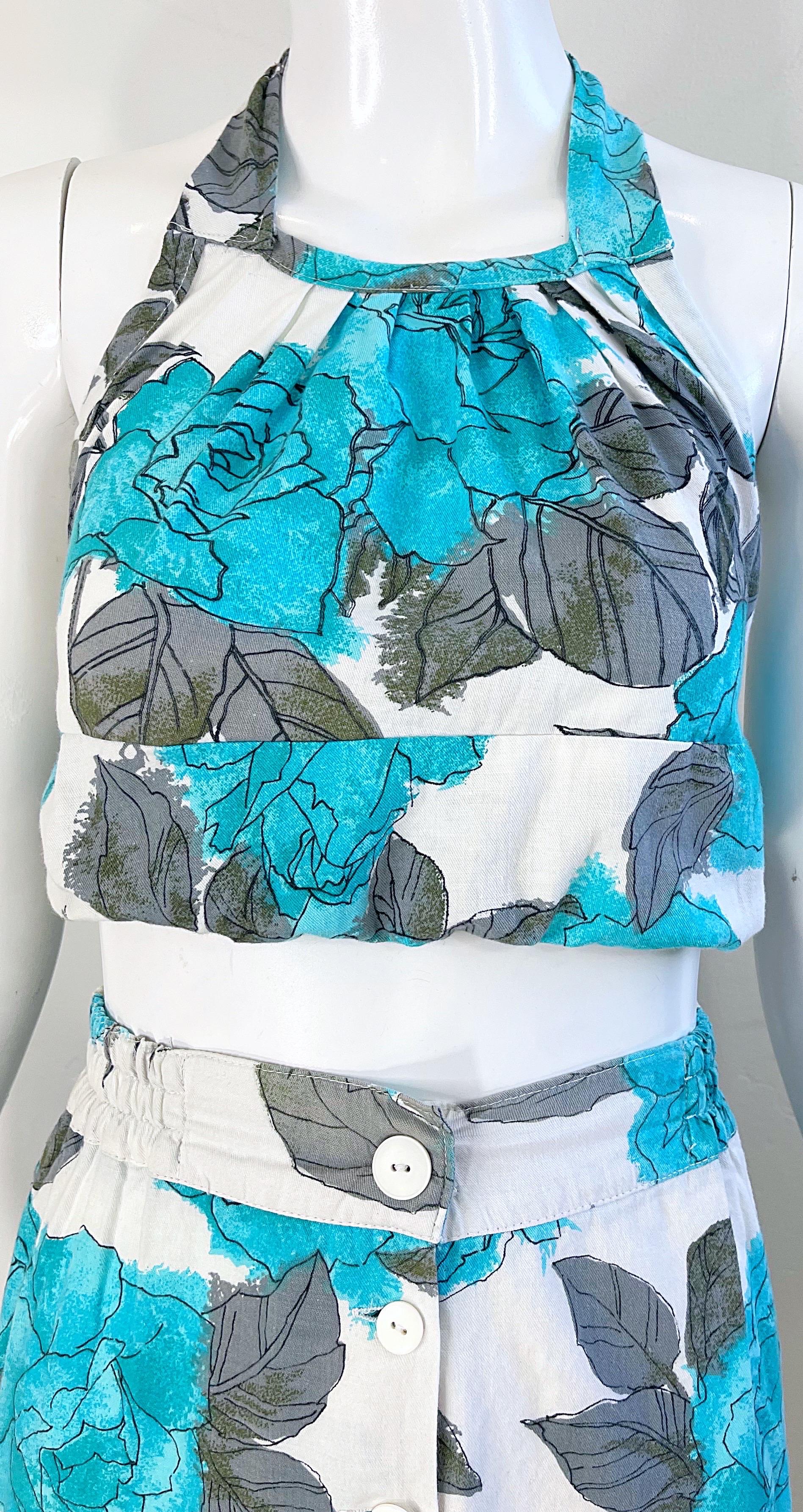 Women's 1970s Rose Flower Print Turquoise Blue Grey White 70s Cotton Crop Top Skirt Set For Sale
