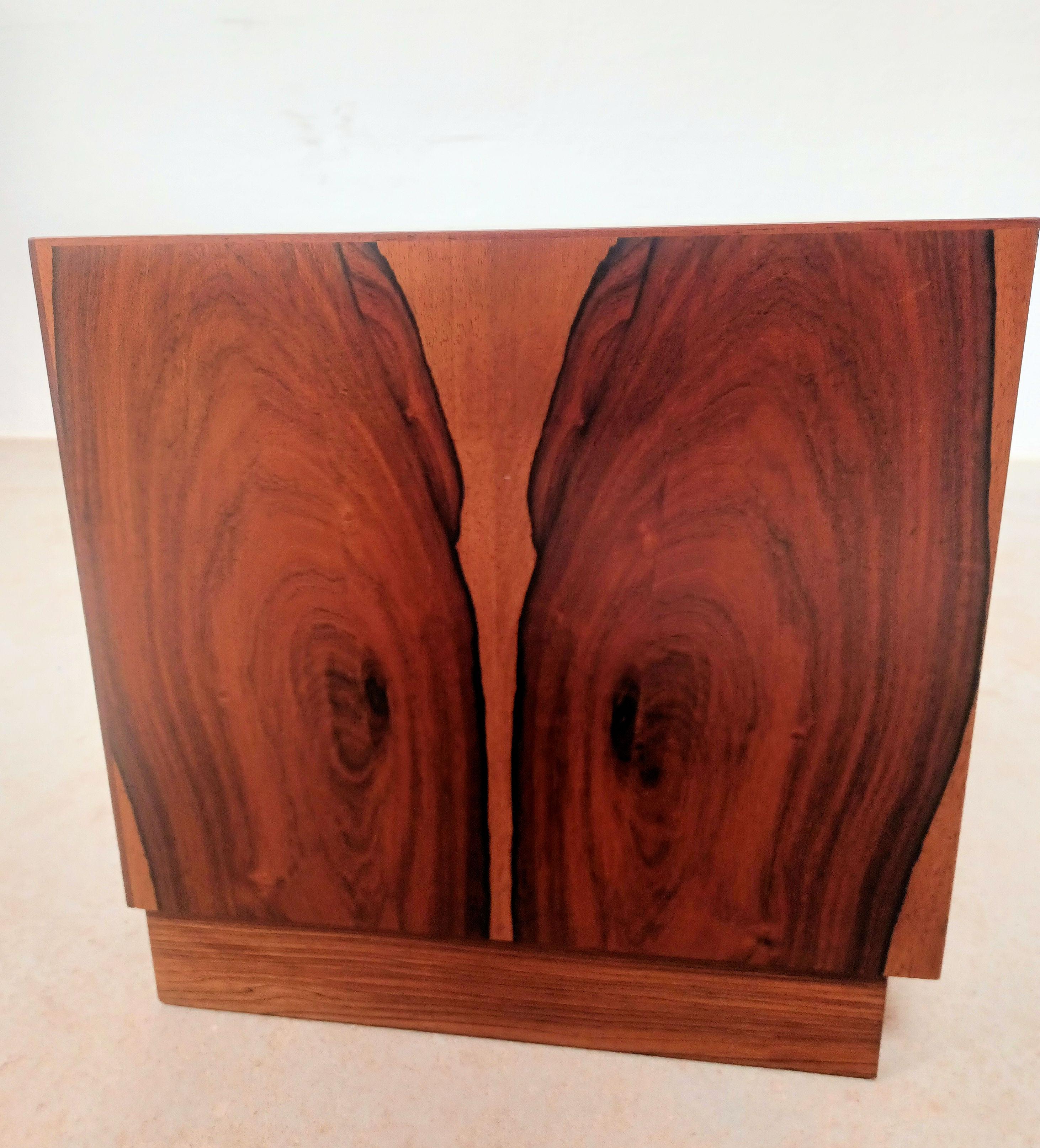 1970s Danish Rosewood Chest of Drawers For Sale 7