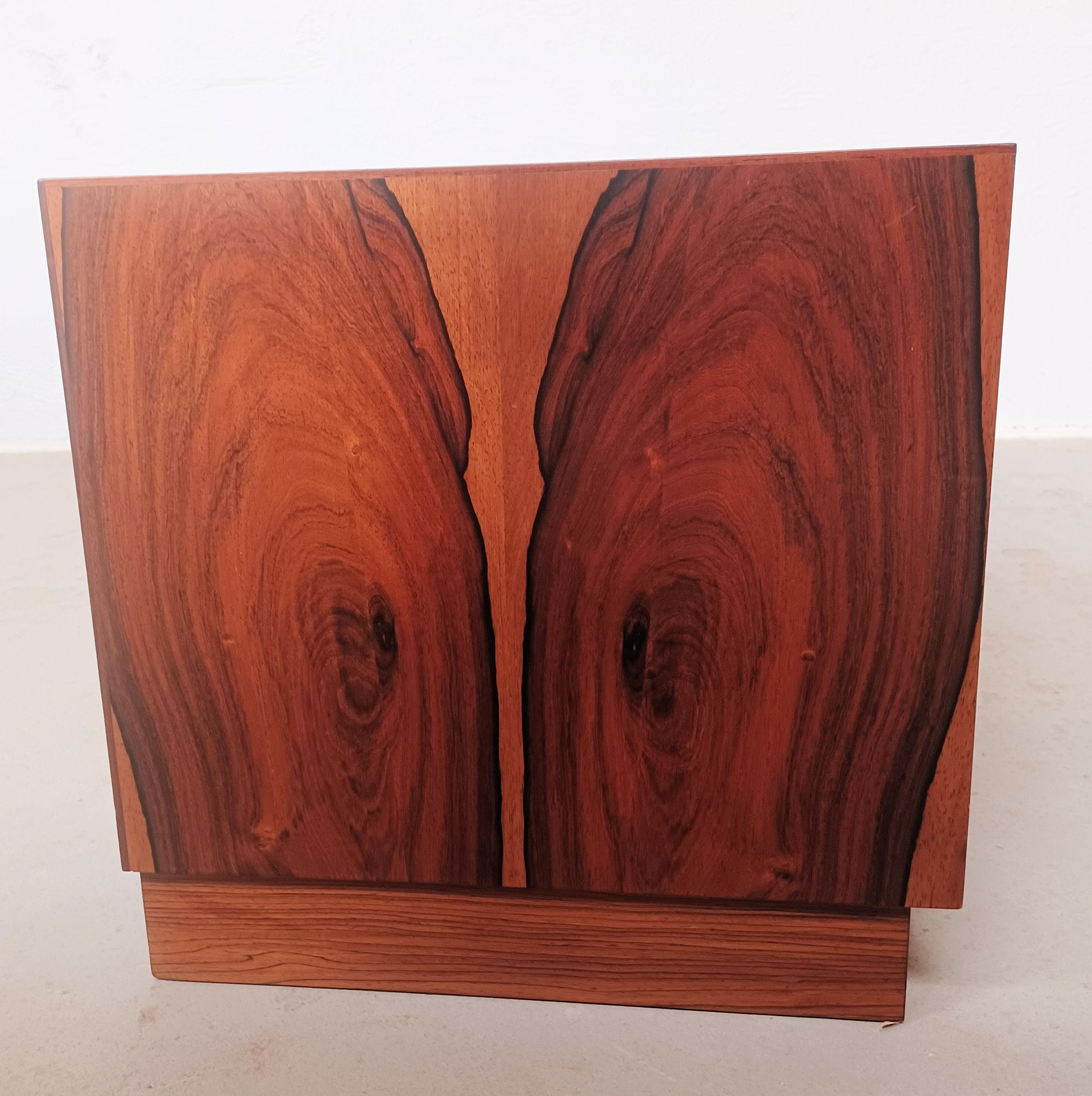 1970s Danish Rosewood Chest of Drawers For Sale 1