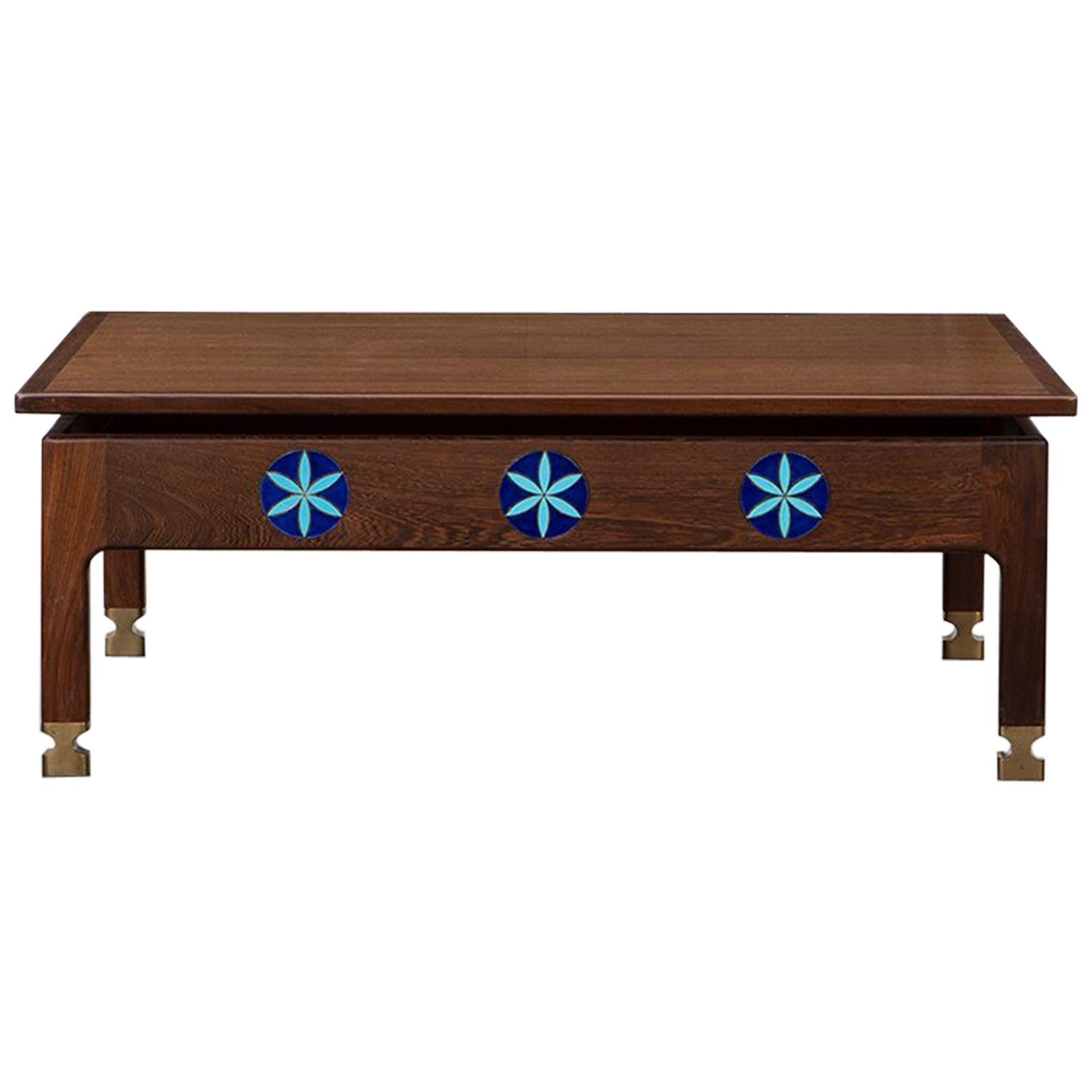 Table basse en bois de rose des années 1970 par Ib Kofod Larsen en vente