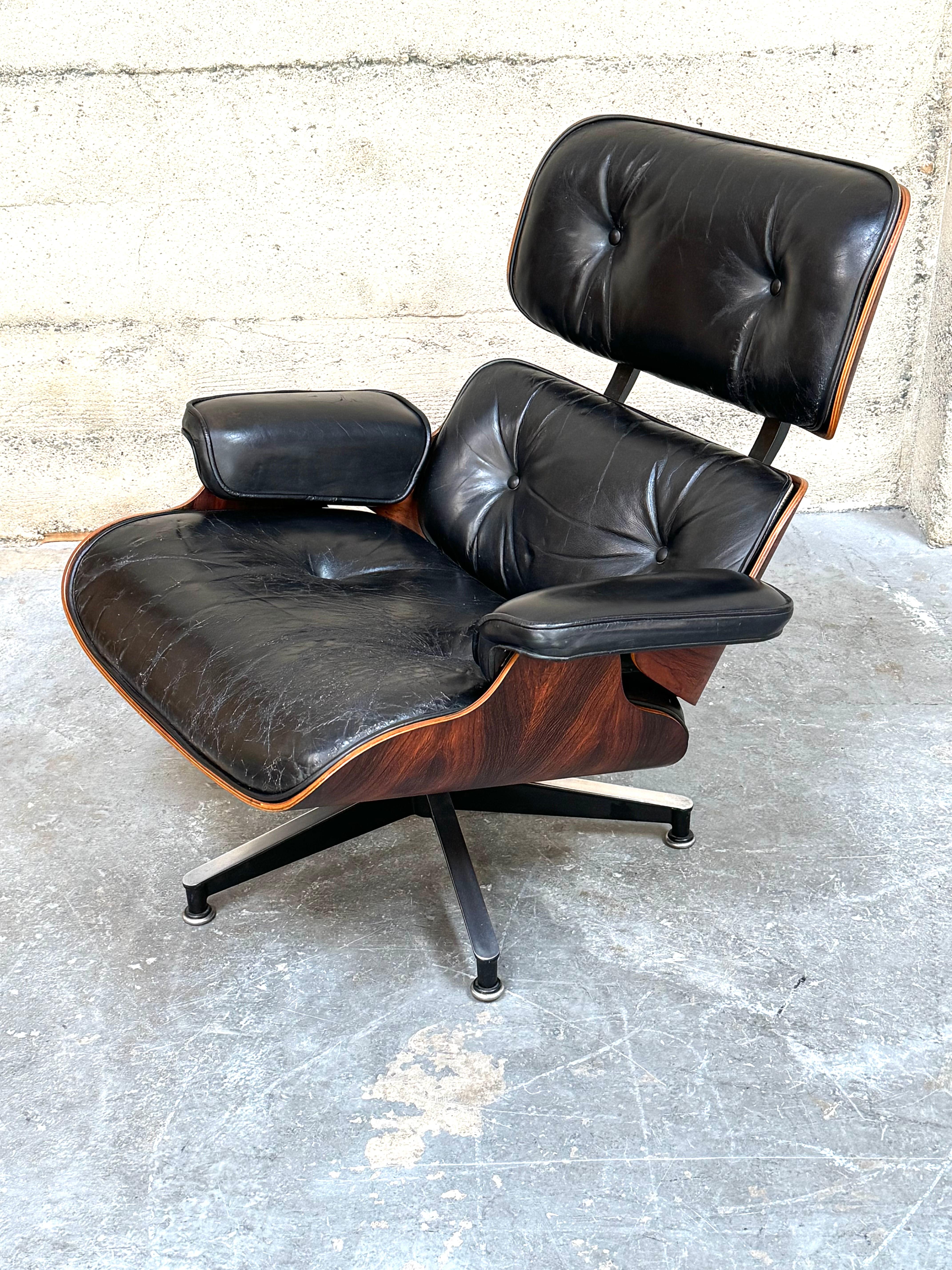 Mid-Century Modern 1970s Rosewood Eames Lounge Chair Model 670 (No ottoman)