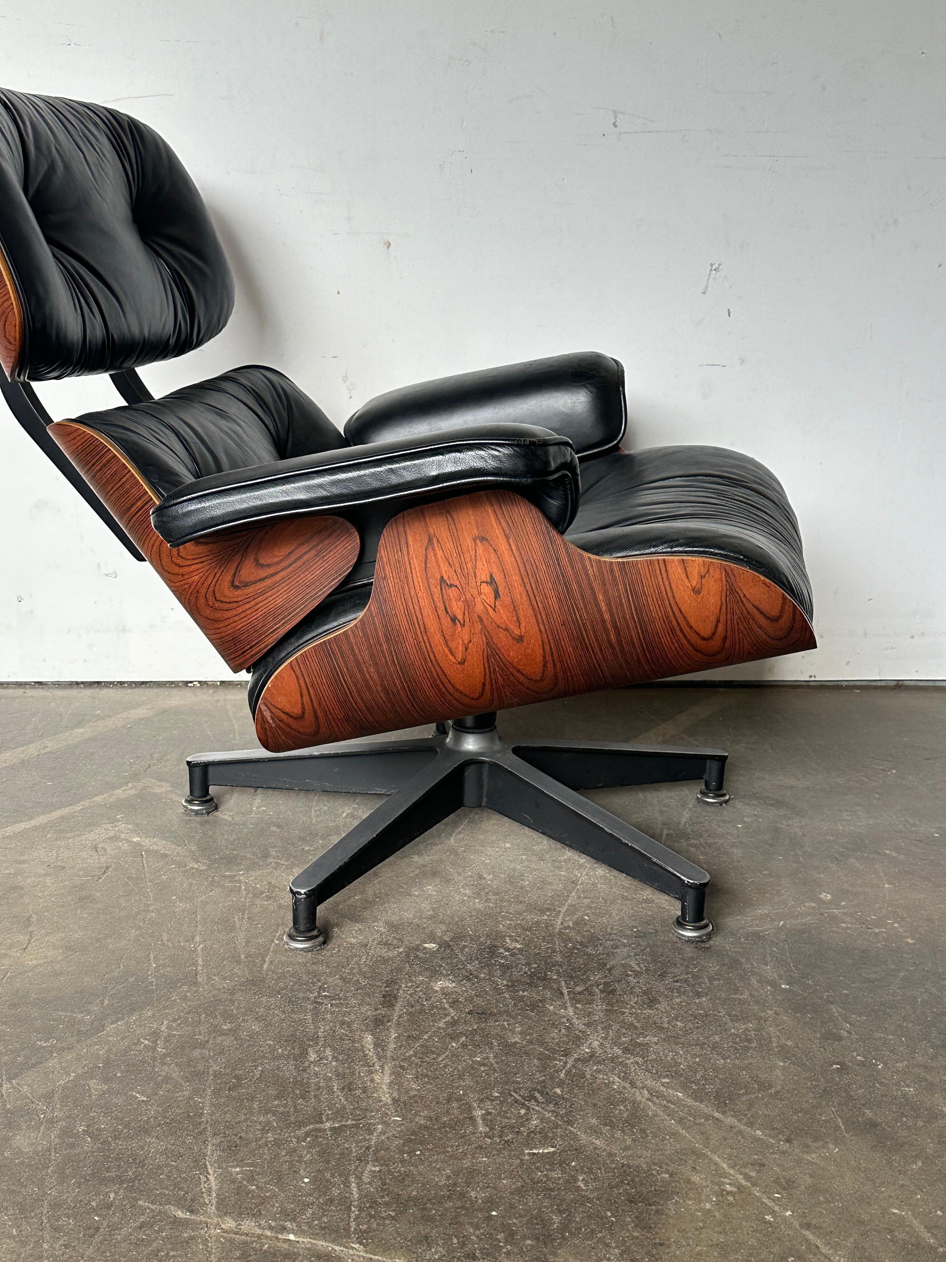 North American 1970s Rosewood Herman Miller Lounge Chair and Ottoman