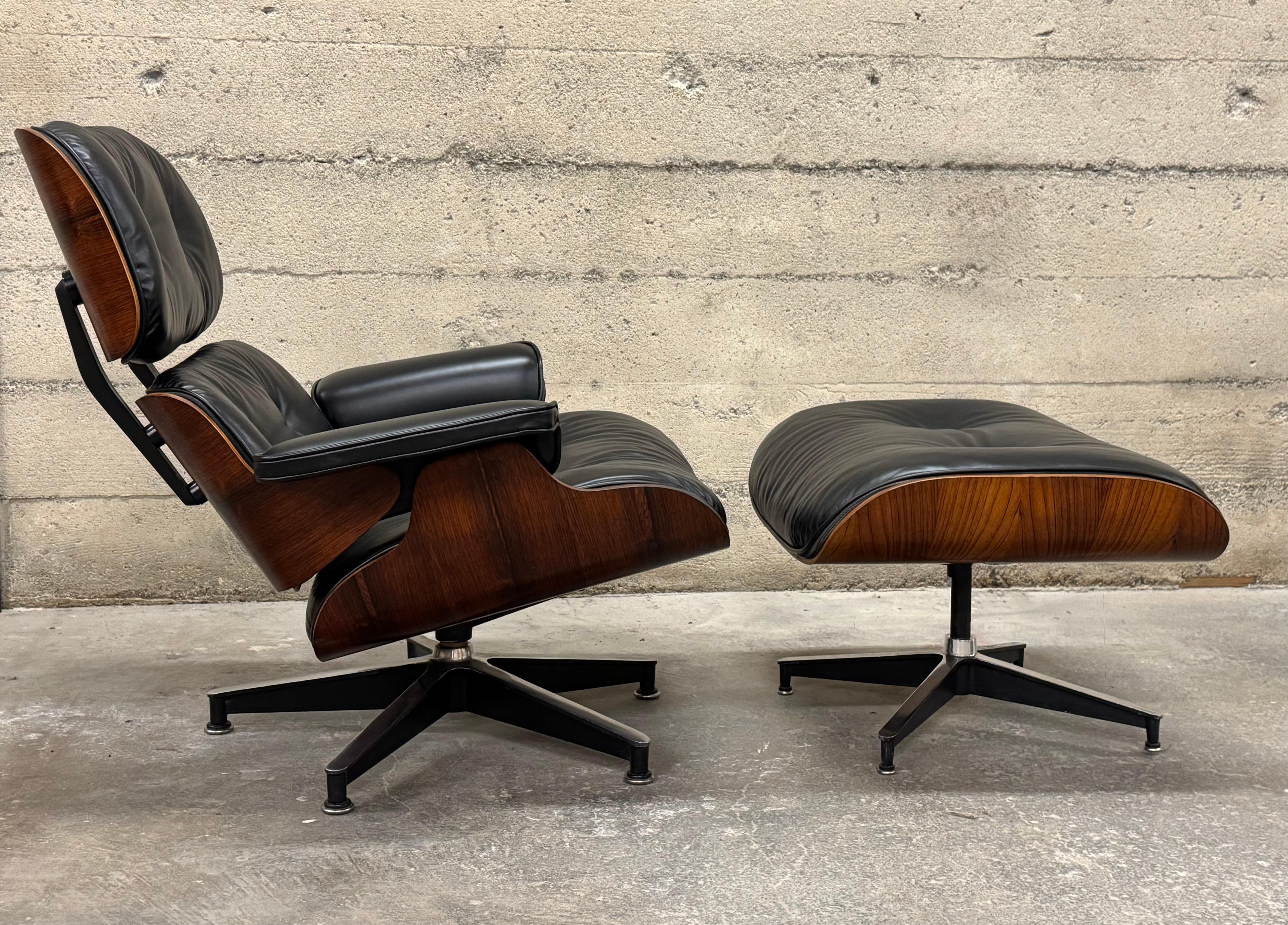 1970s Rosewood & Leather Eames Lounge Chair & Ottoman (Restored) Herman Miller For Sale 3