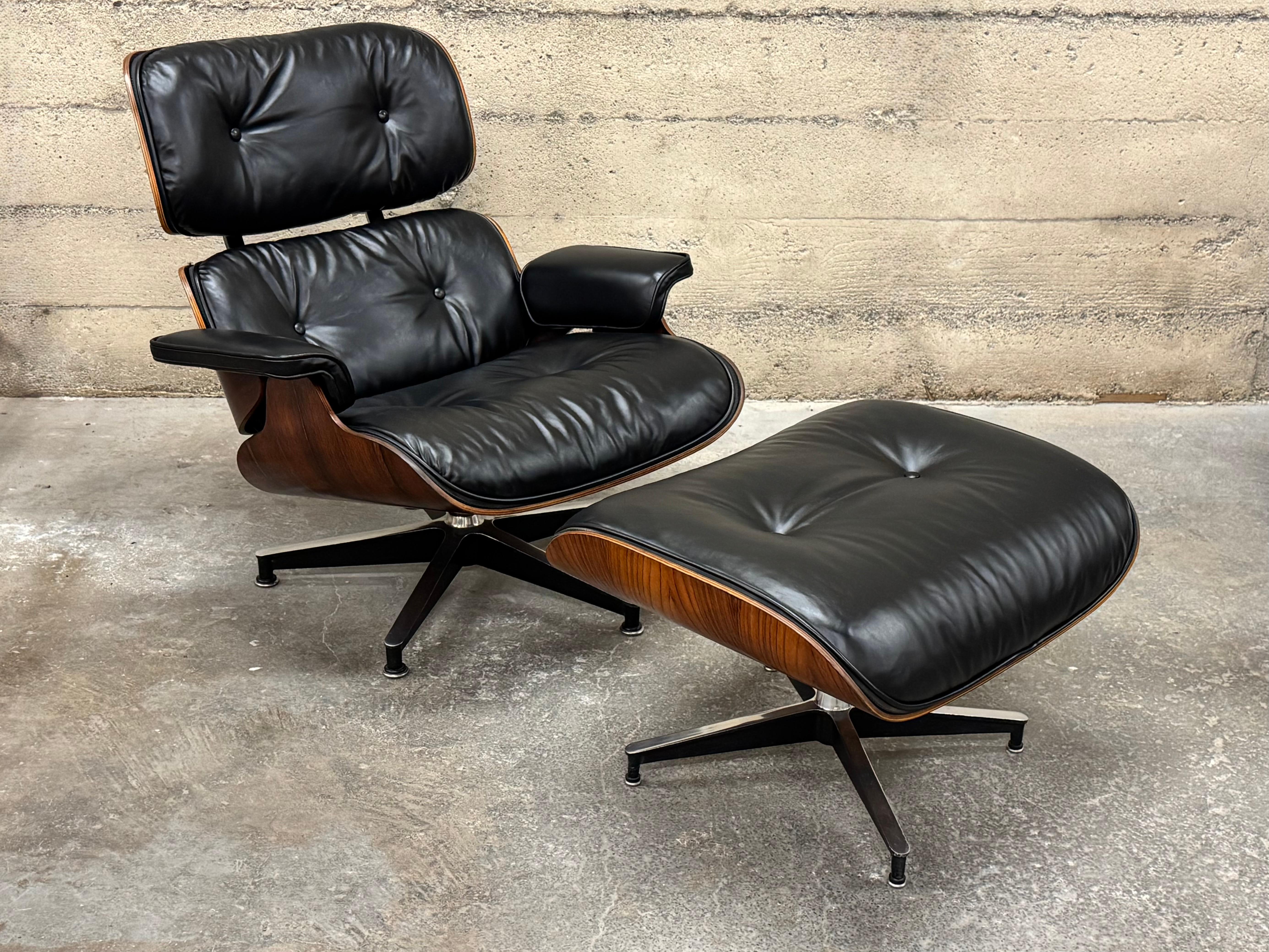 1970s Rosewood & Leather Eames Lounge Chair & Ottoman (Restored) Herman Miller For Sale 5