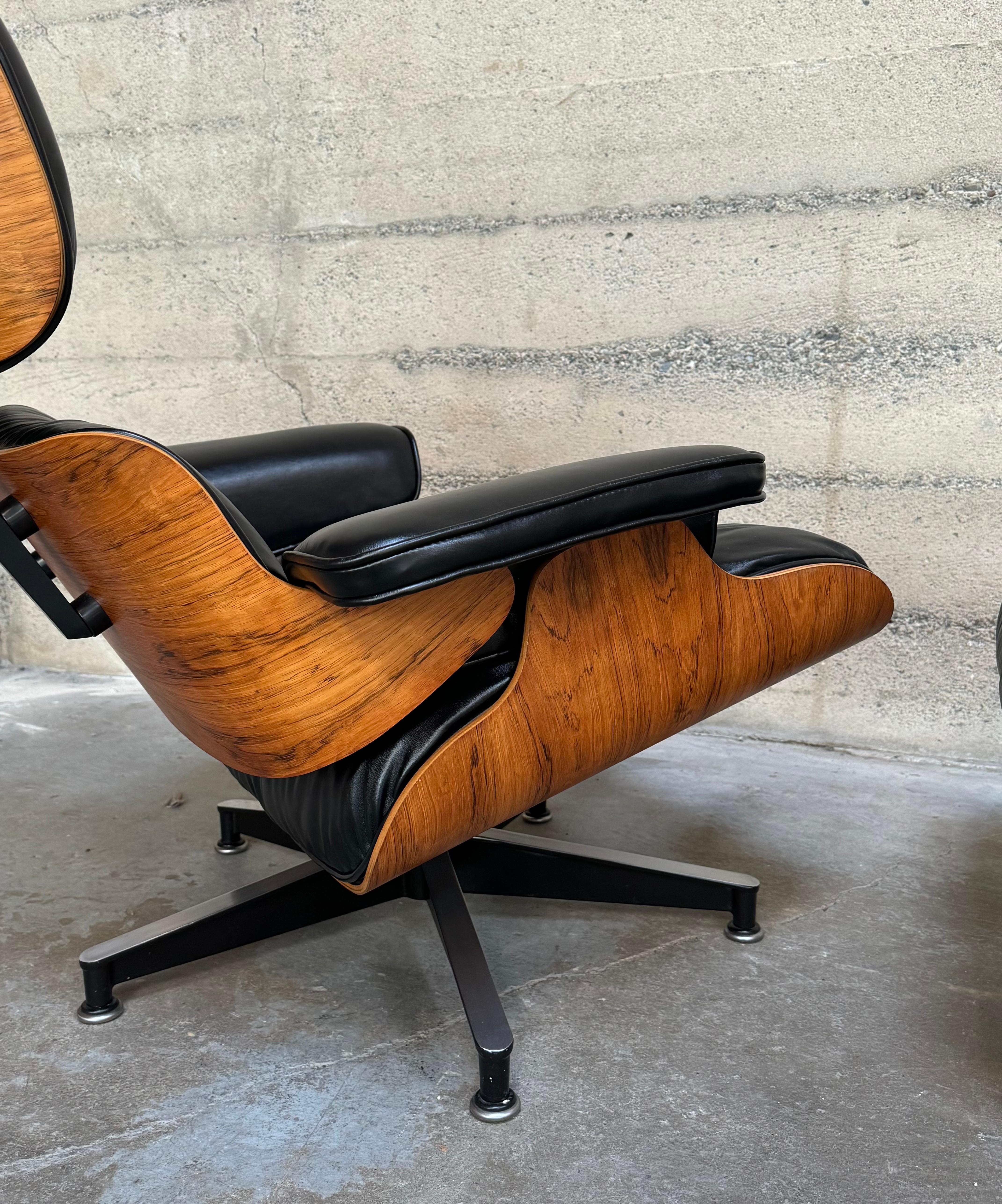 Late 20th Century 1970s Rosewood / Leather Eames Lounge & Ottoman 670 / 671 Herman Miller