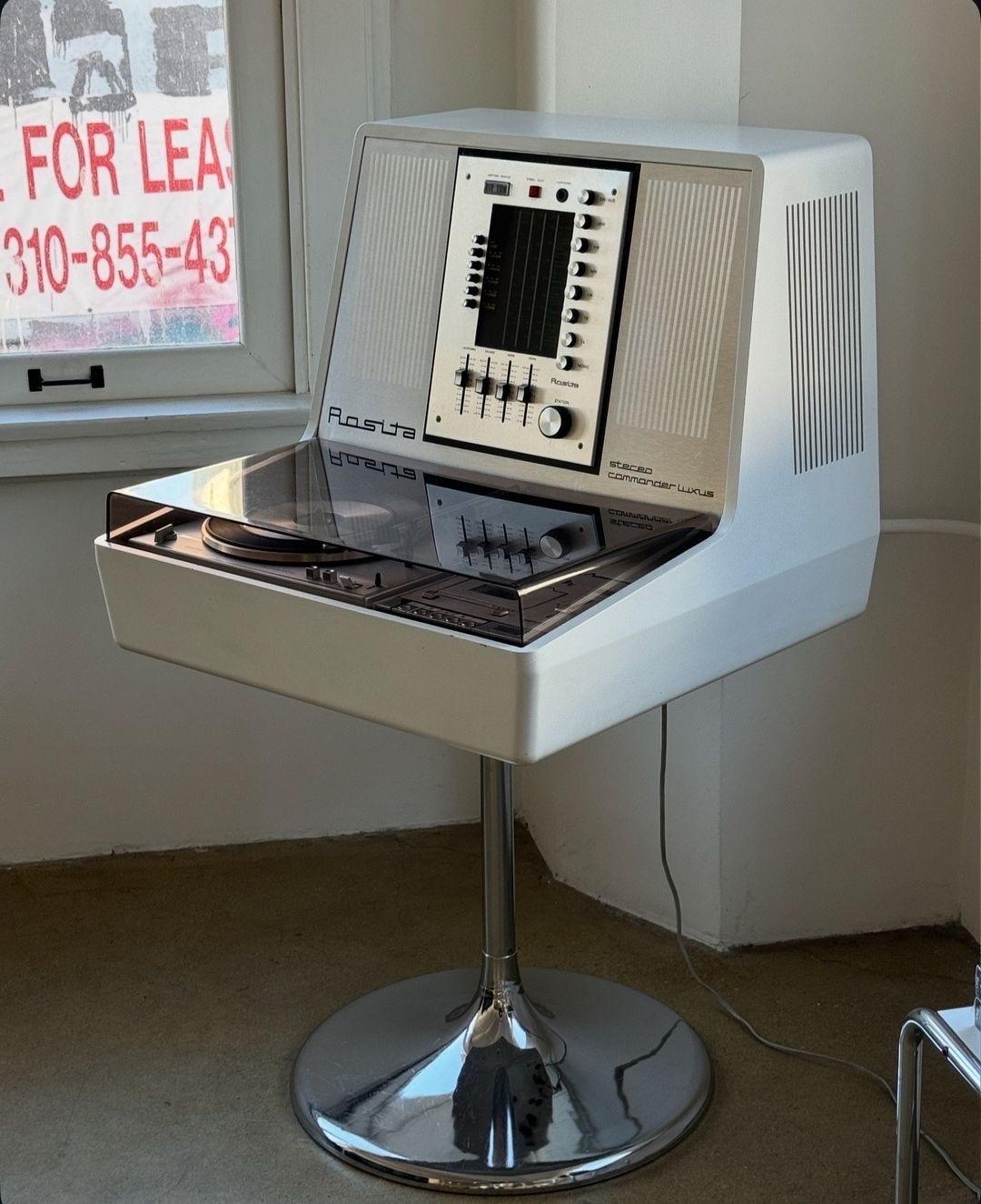 1970's Rosita Commander Luxus Stereo System For Sale 1