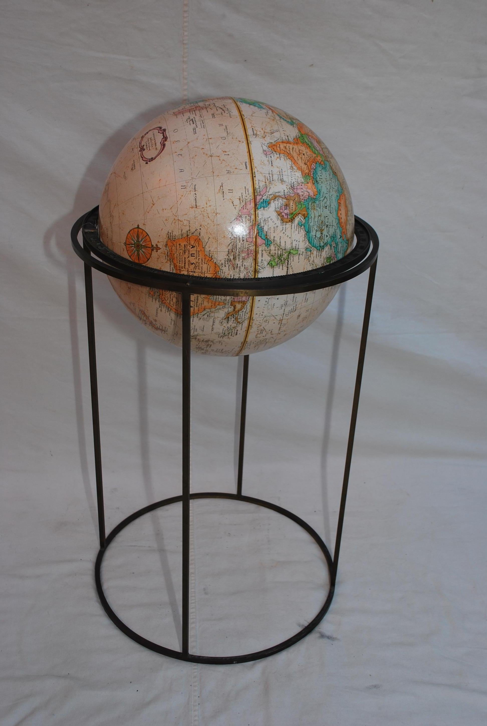Mid-Century Modern Globe terrestre rotatif Replogle Globes des années 1970 en vente