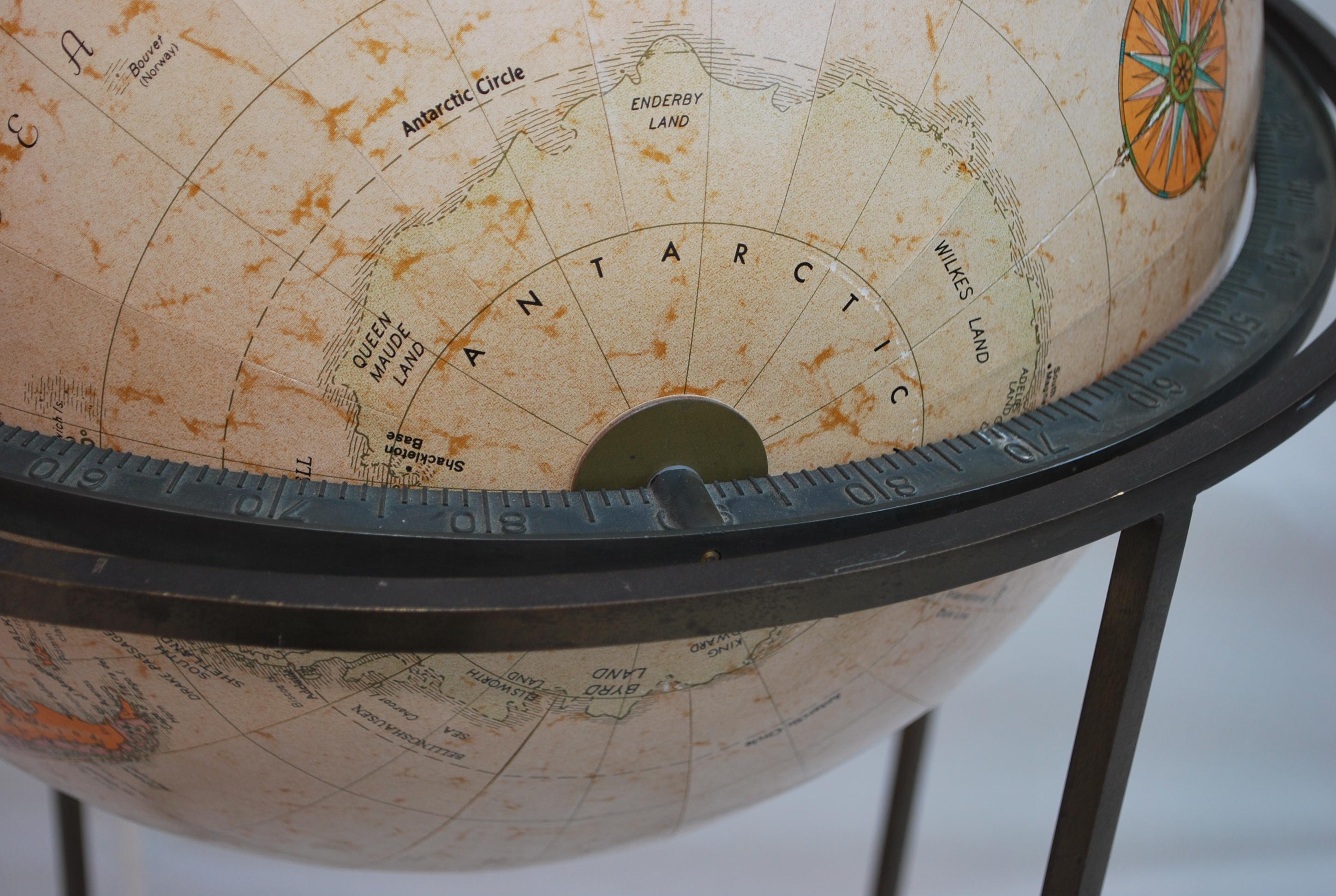 Fin du 20e siècle Globe terrestre rotatif Replogle Globes des années 1970 en vente