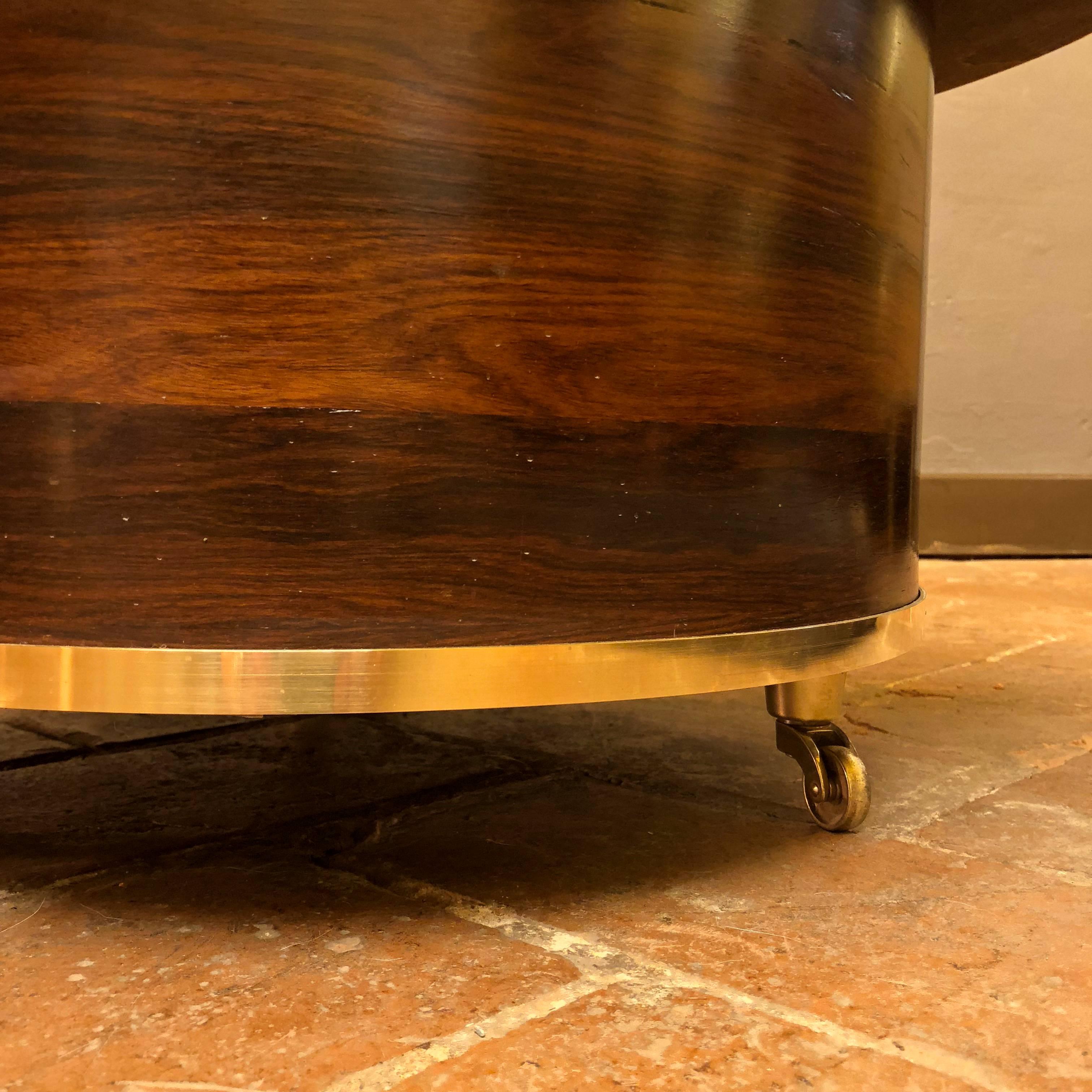 1970s Round Coffee Table with Pink Marble Top, Wood Veneer, Brass Inlay & Wheels 1