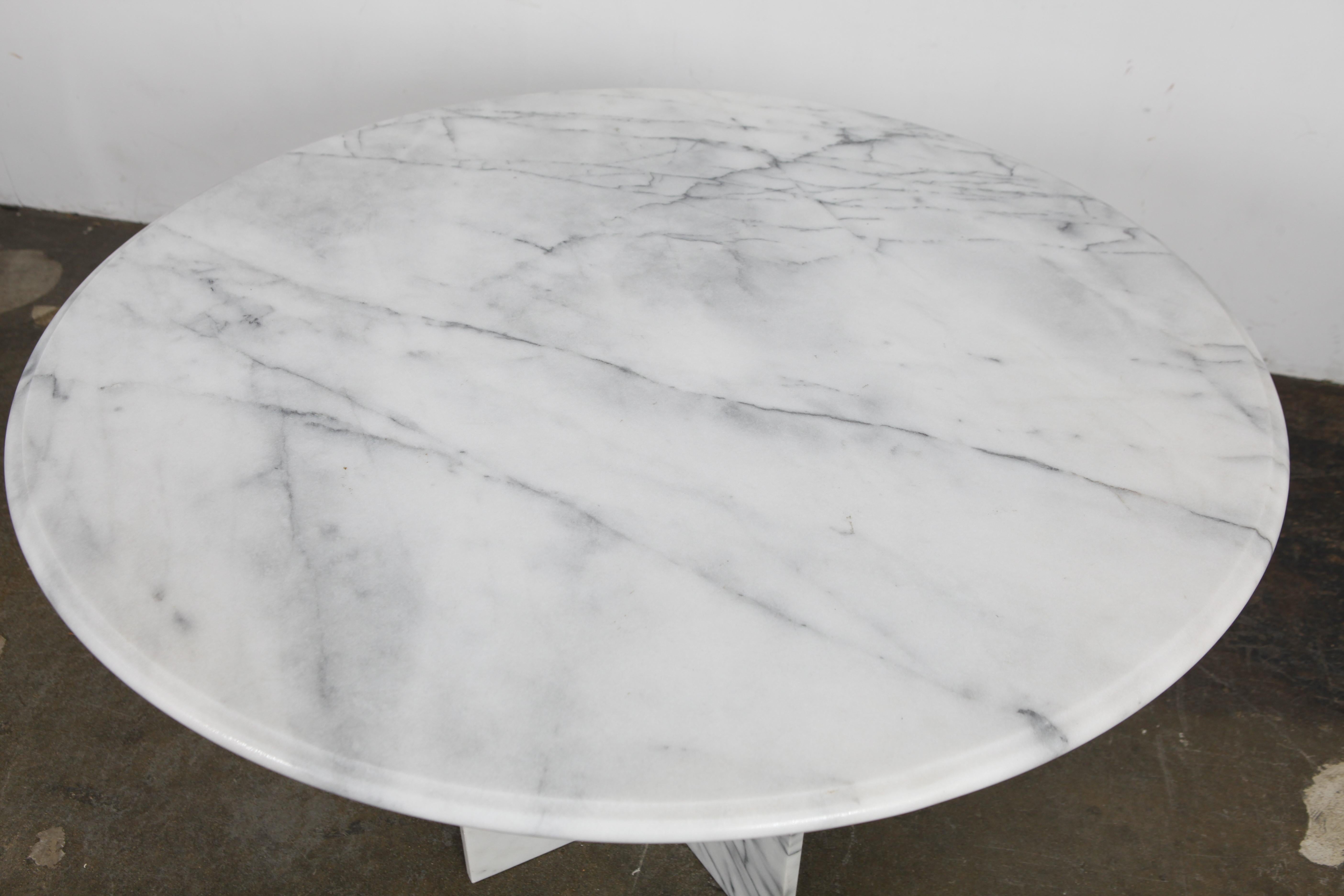 Late 20th Century 1970s Round Italian Carrara Marble Dining Table