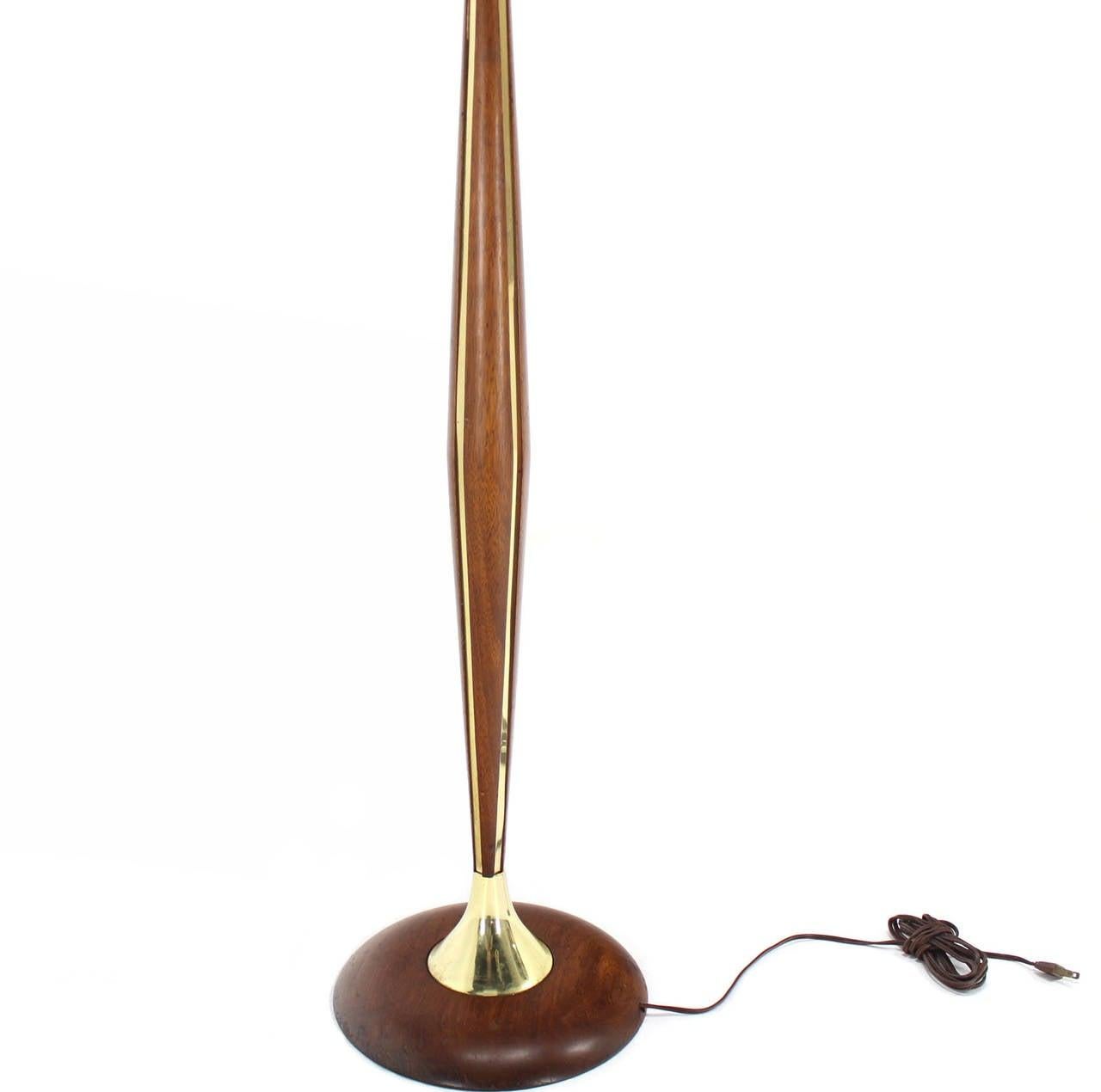 1970's Round Solid Oiled Walnut Brass Trims Base Mid Century Modern Floor Lamp In Good Condition For Sale In Rockaway, NJ