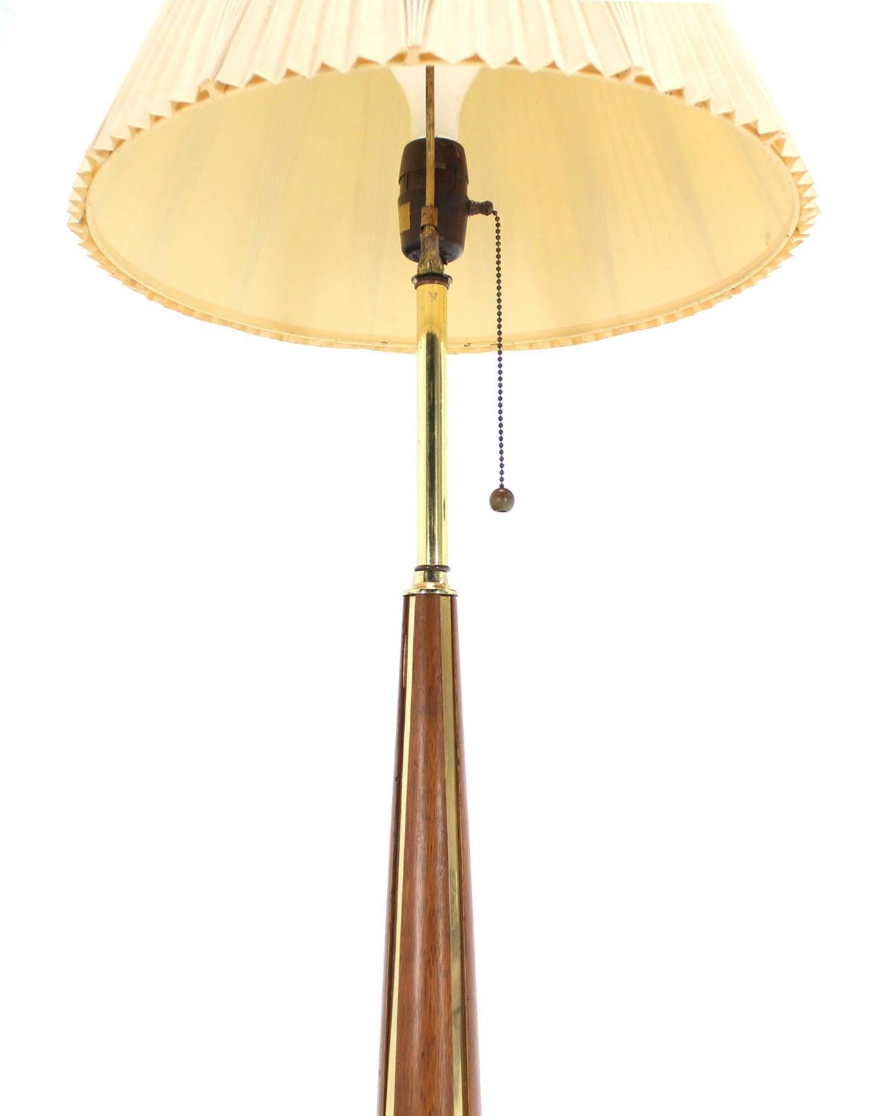 20th Century 1970's Round Solid Oiled Walnut Brass Trims Base Mid Century Modern Floor Lamp For Sale