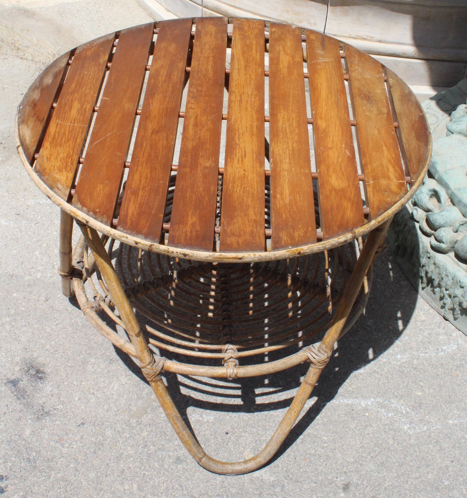 1970s Round Spanish Wood and Bamboo Side Table In Good Condition In Marbella, ES