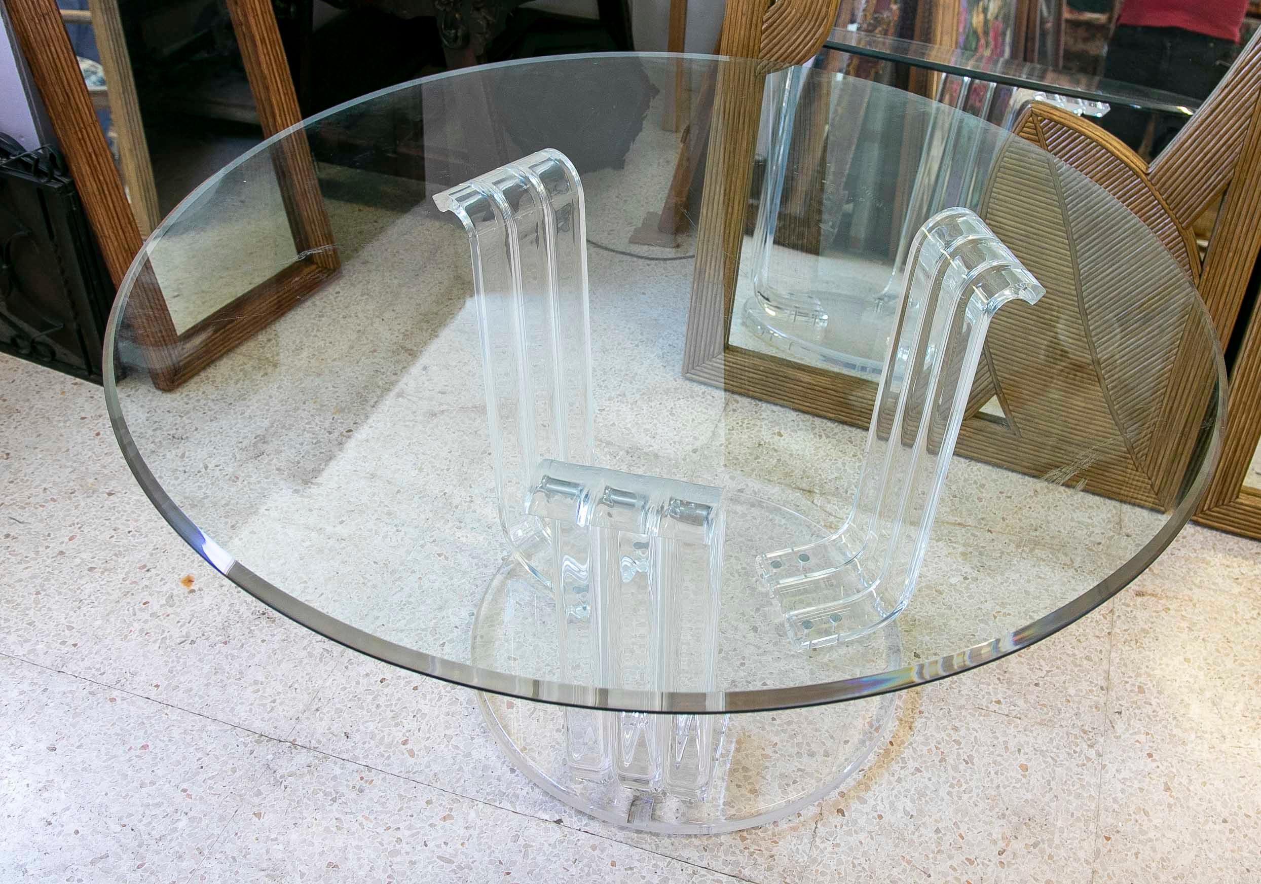 1970s Round Table with Metraquilato Base and Glass Top  For Sale 5