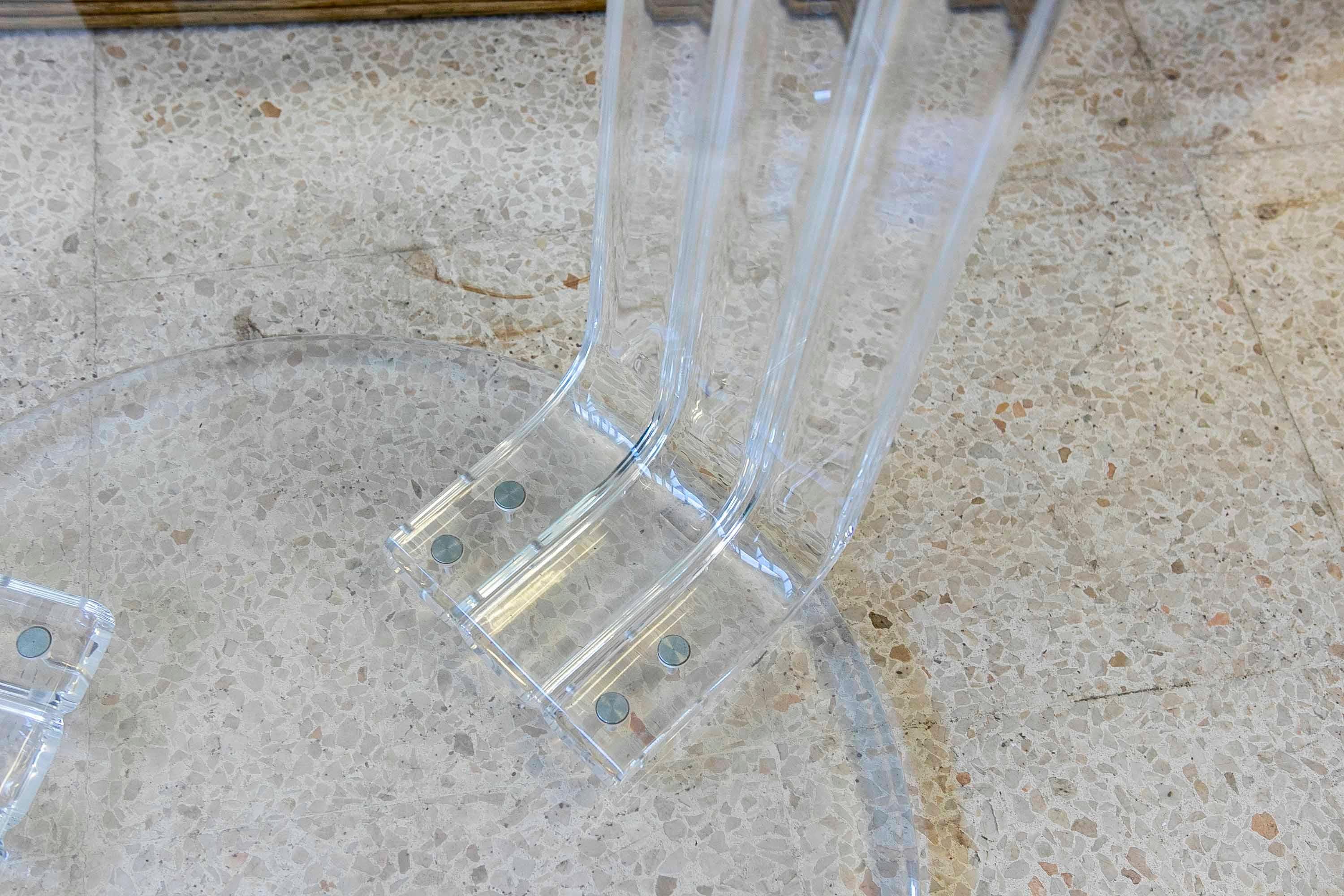 1970s Round Table with Metraquilato Base and Glass Top For Sale 6