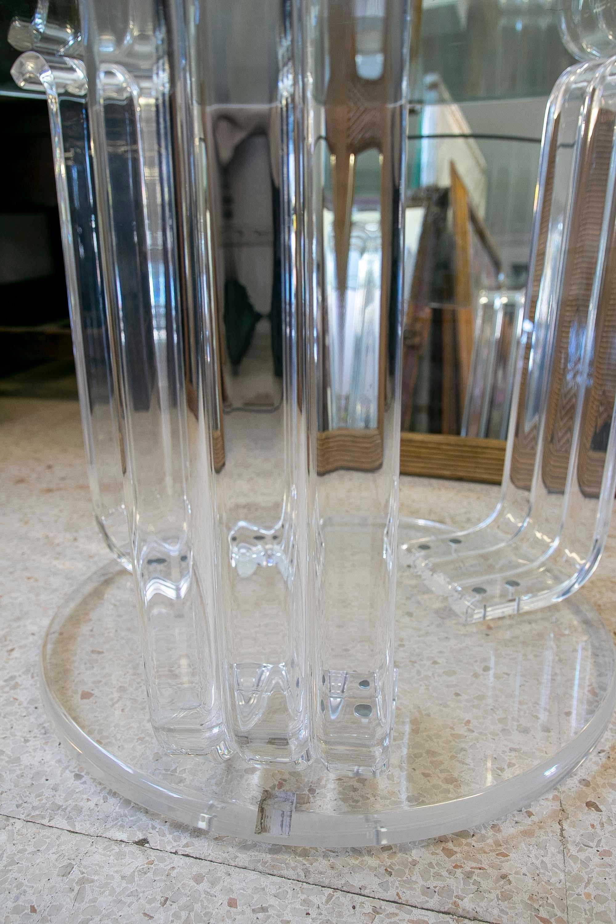 1970s Round Table with Metraquilato Base and Glass Top For Sale 8