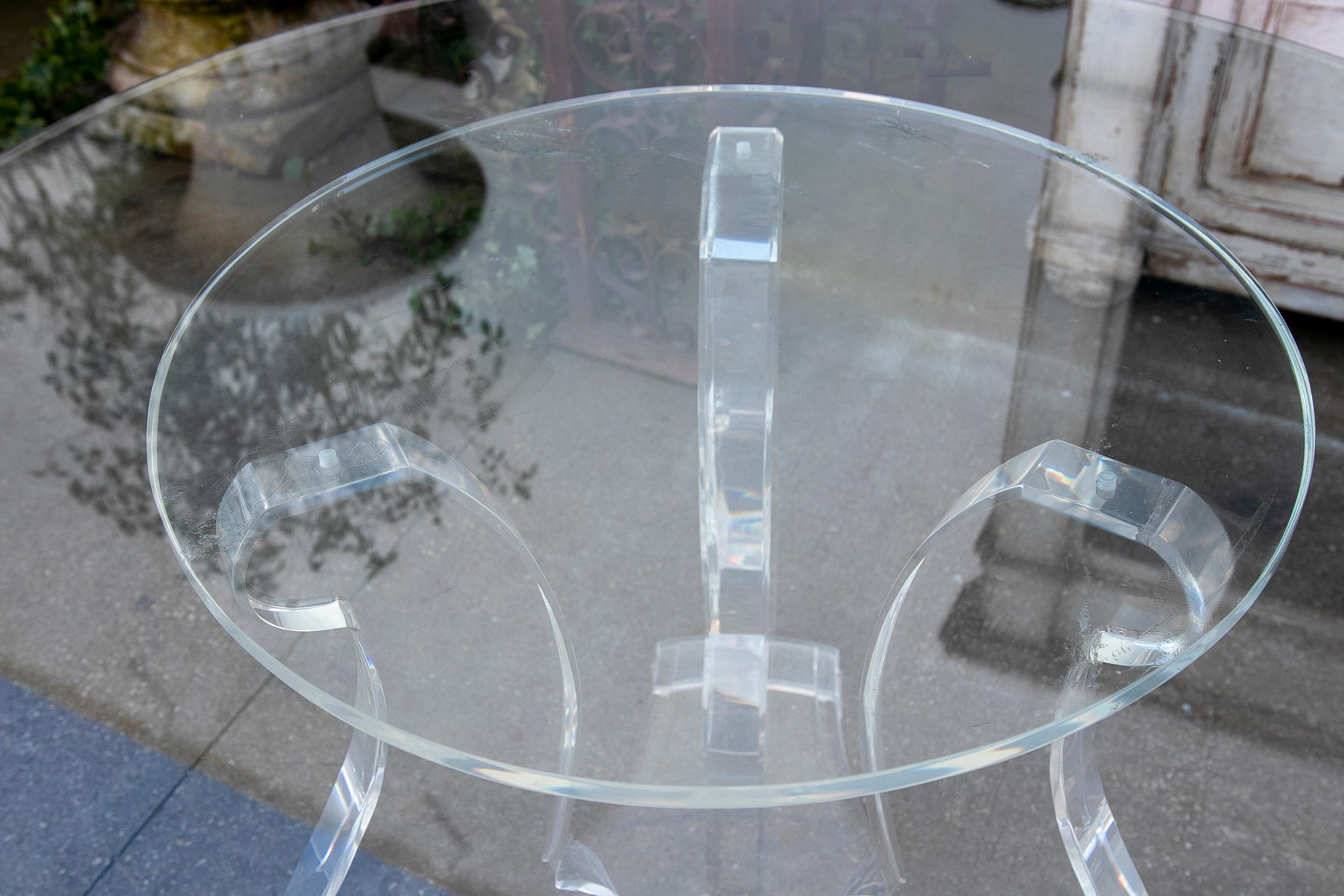 1970s Round Table with Metraquilato Base and Reinforced Glass Top  For Sale 2