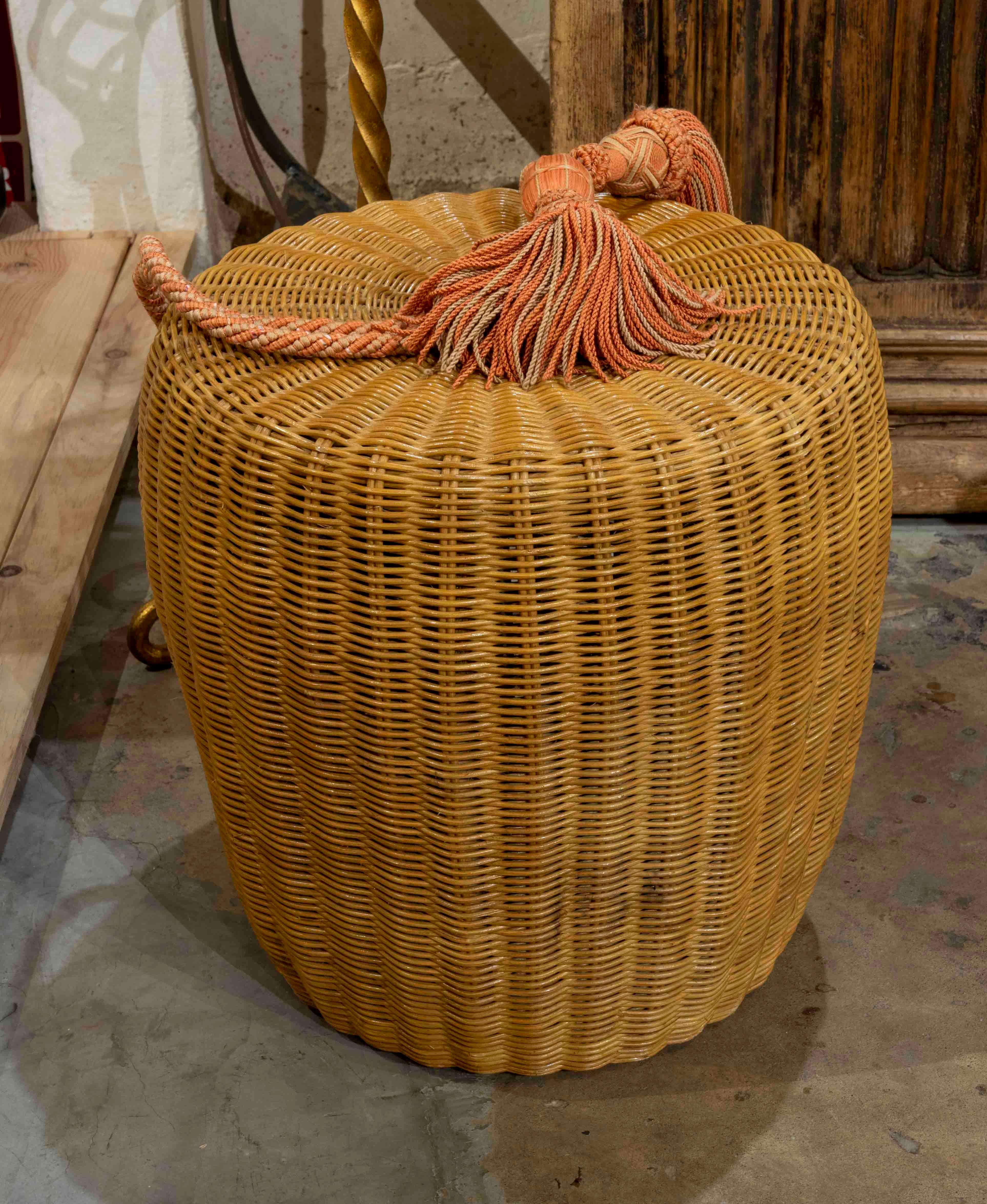 Spanish 1970s Round Wicker Stool with Tassel For Sale