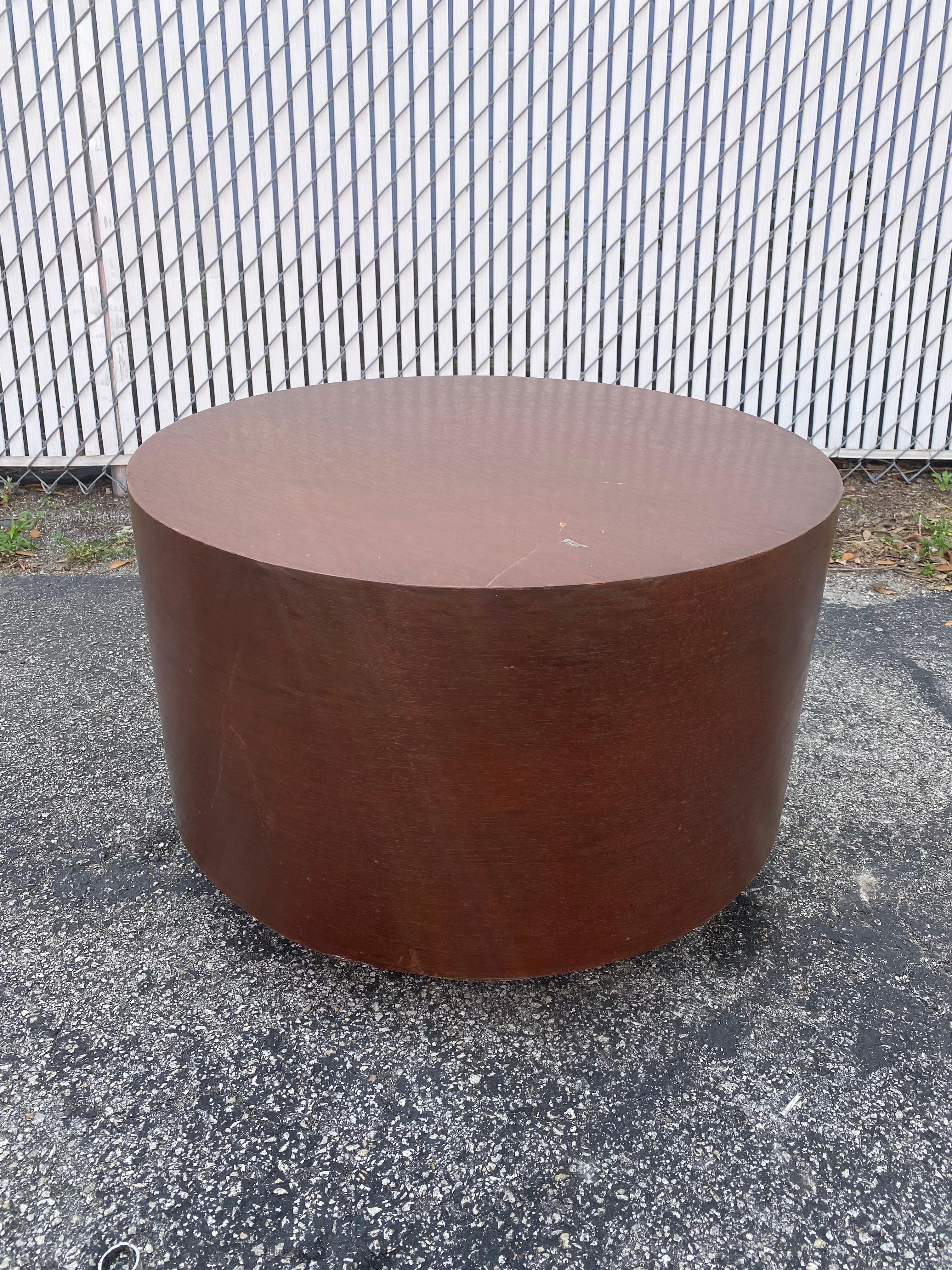 1970s Milo Baughman Circular Wood Brass Coffee Table Murano Art Glass Top For Sale 8