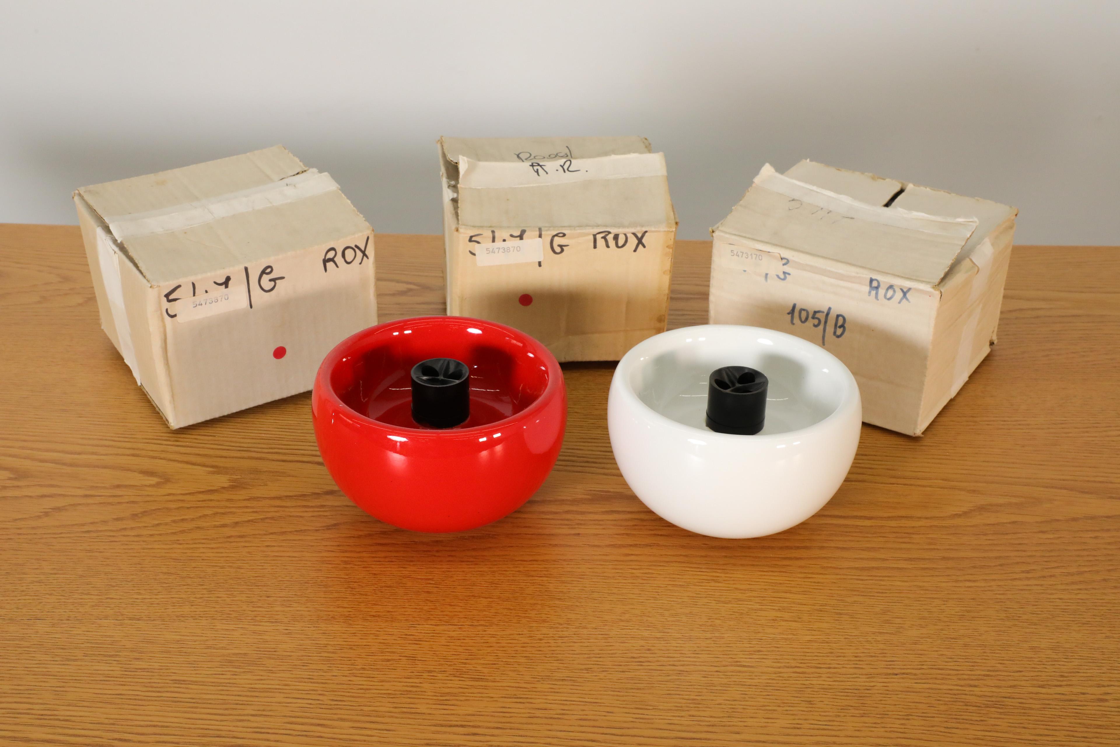 Mid-Century moderno Posacenere rotondo in ceramica ROX Sicart rosso e bianco, anni '70, nuovo in scatola in vendita