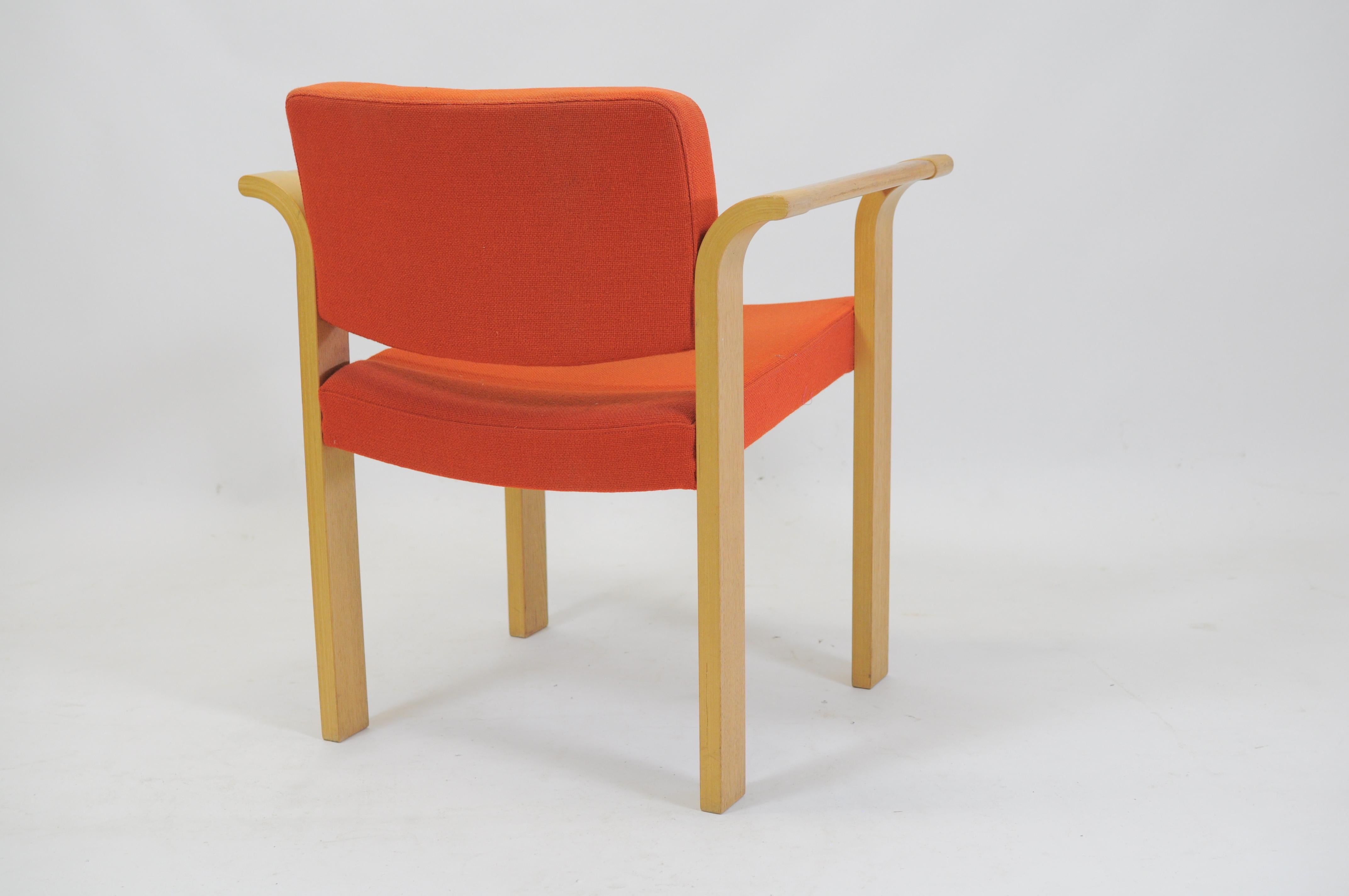 1970s Rud Thygesen and Johnny Sorensen Restored Conference Armchairs in Oak im Zustand „Gut“ im Angebot in Knebel, DK
