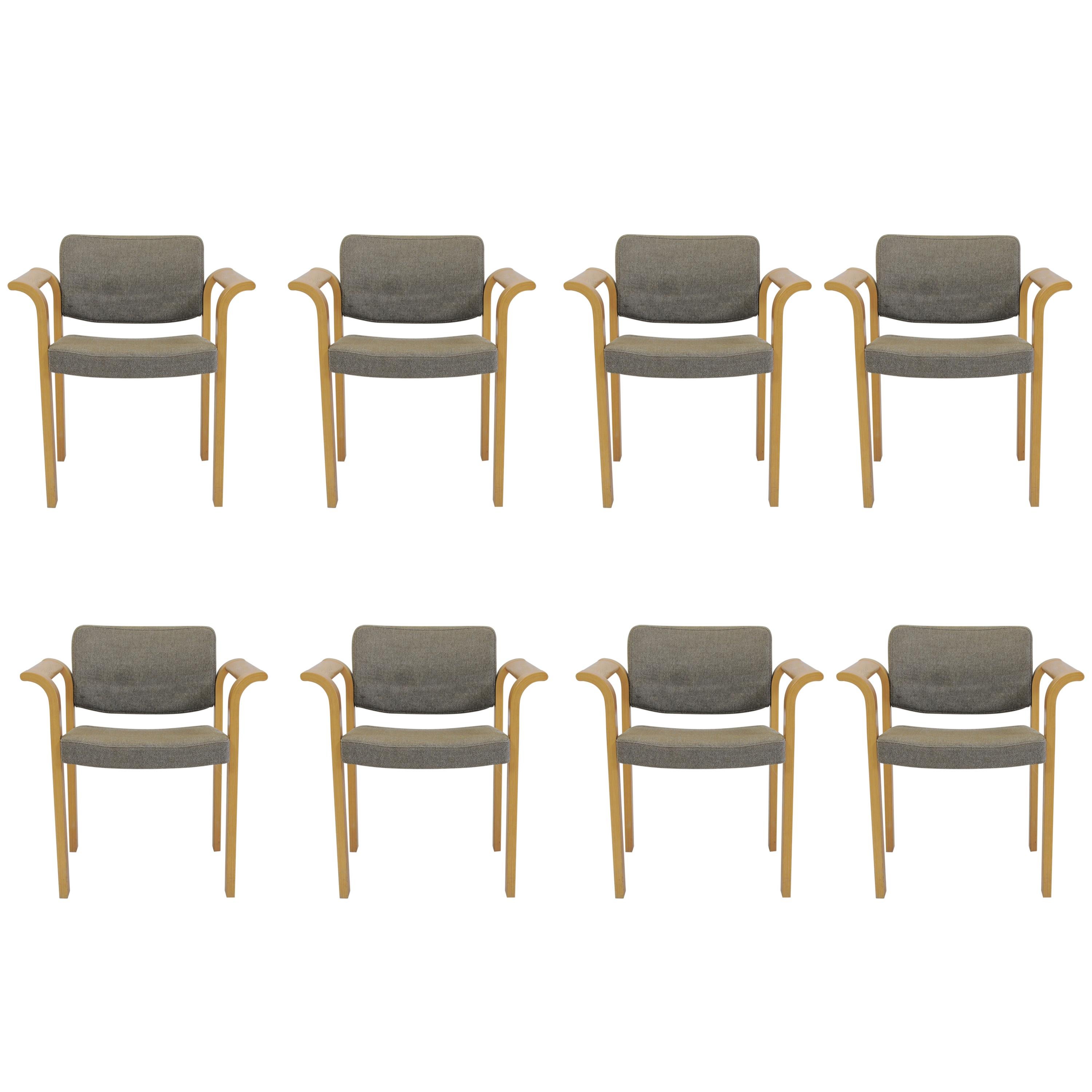 Ensemble de huit fauteuils Rud Thygesen, Johnny Sorensen des années 1970, rembourrage inclus