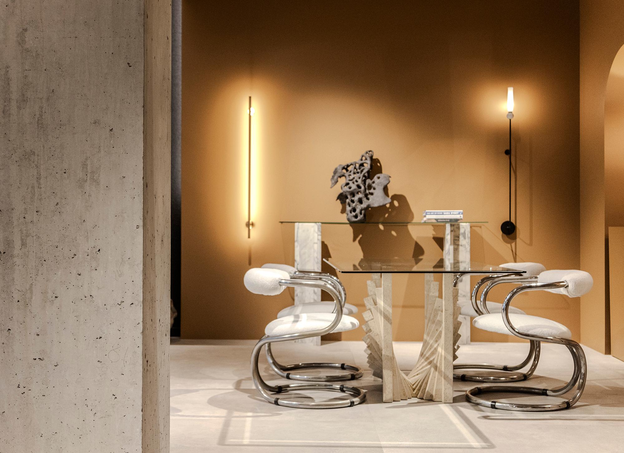 Bonzanini Rudy designed chairs produced by Tecnosalotto Mantova Italy.
The chairs exude the style of 1970s era. 

Set of 4 dining chairs are in very good vintage condition. The soft part was reupholstered in off white boucle fabric. 