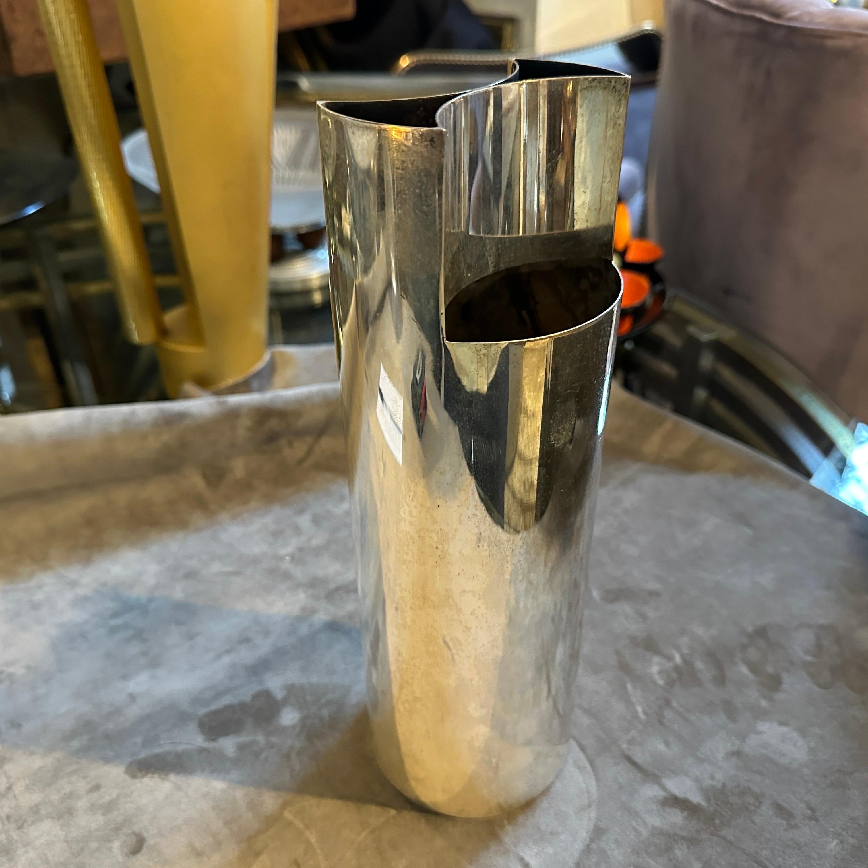 1970er Sabattini Stil Minimalistische versilberte italienische Vase (20. Jahrhundert) im Angebot