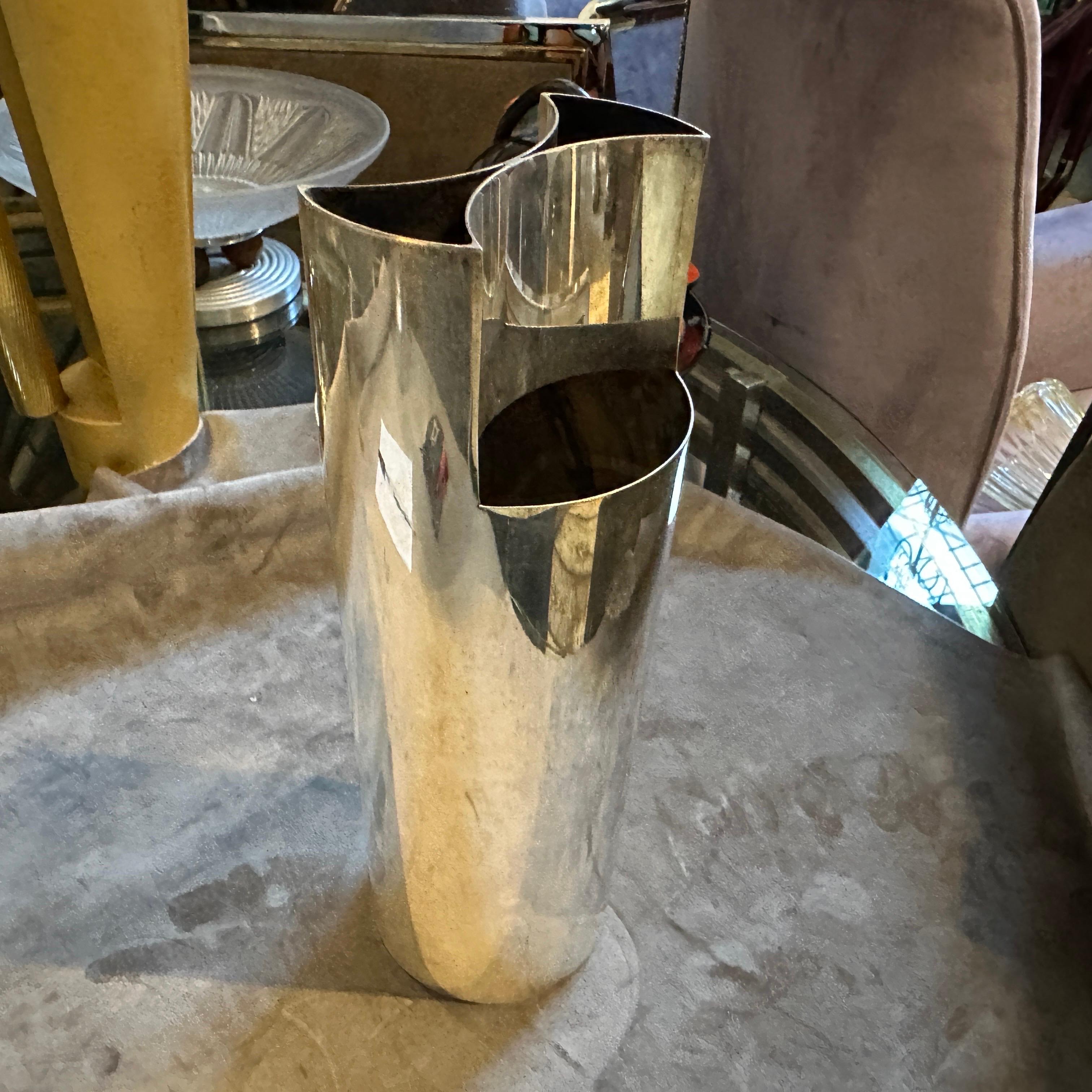 1970er Sabattini Stil Minimalistische versilberte italienische Vase (Versilberung) im Angebot