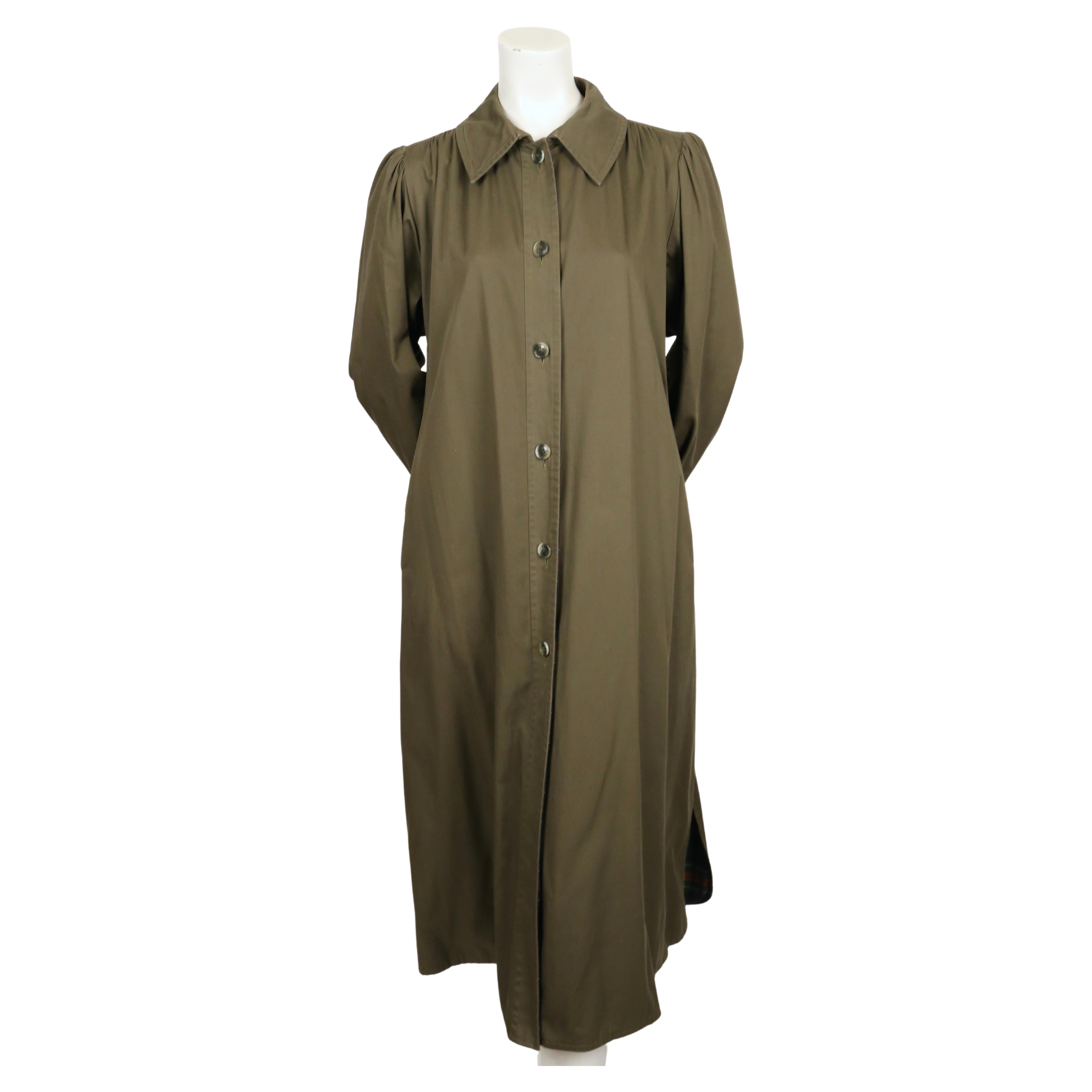 Nero Trench Saint Laurent degli anni '70 con maniche a sbuffo e fodera in lana a quadri in vendita