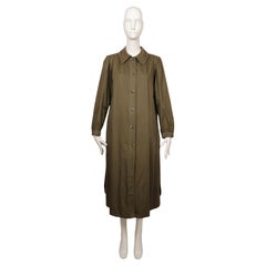 Gabardina SAINT LAURENT de los años 70 con mangas abullonadas y forro de lana a cuadros escoceses