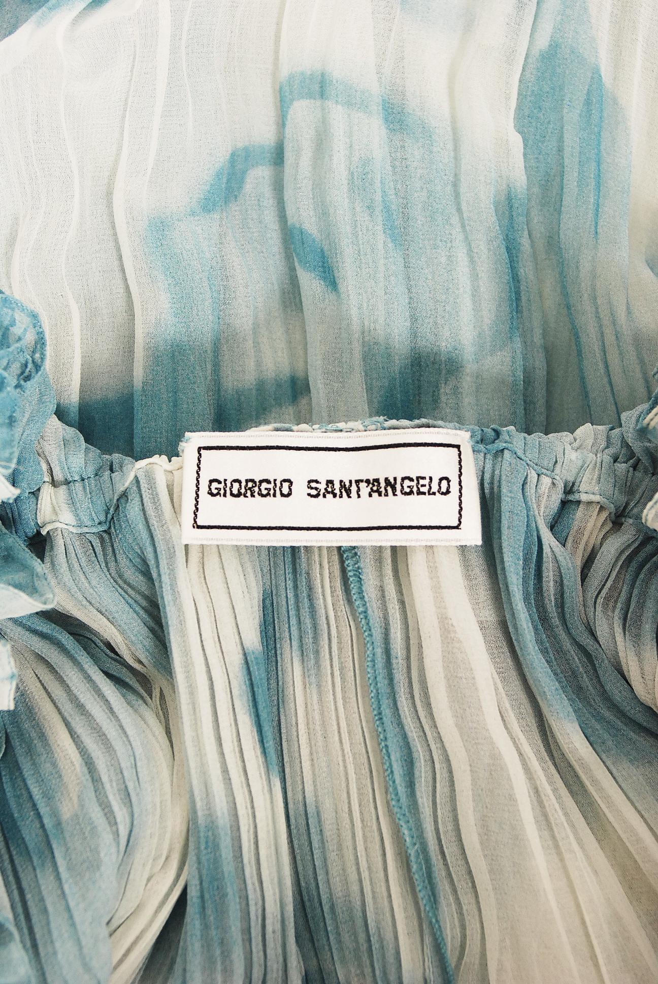 Sant'Angelo - Robe en mousseline de soie bleue à imprimé nuages et chemisier à épaules dénudées, années 1970 en vente 4