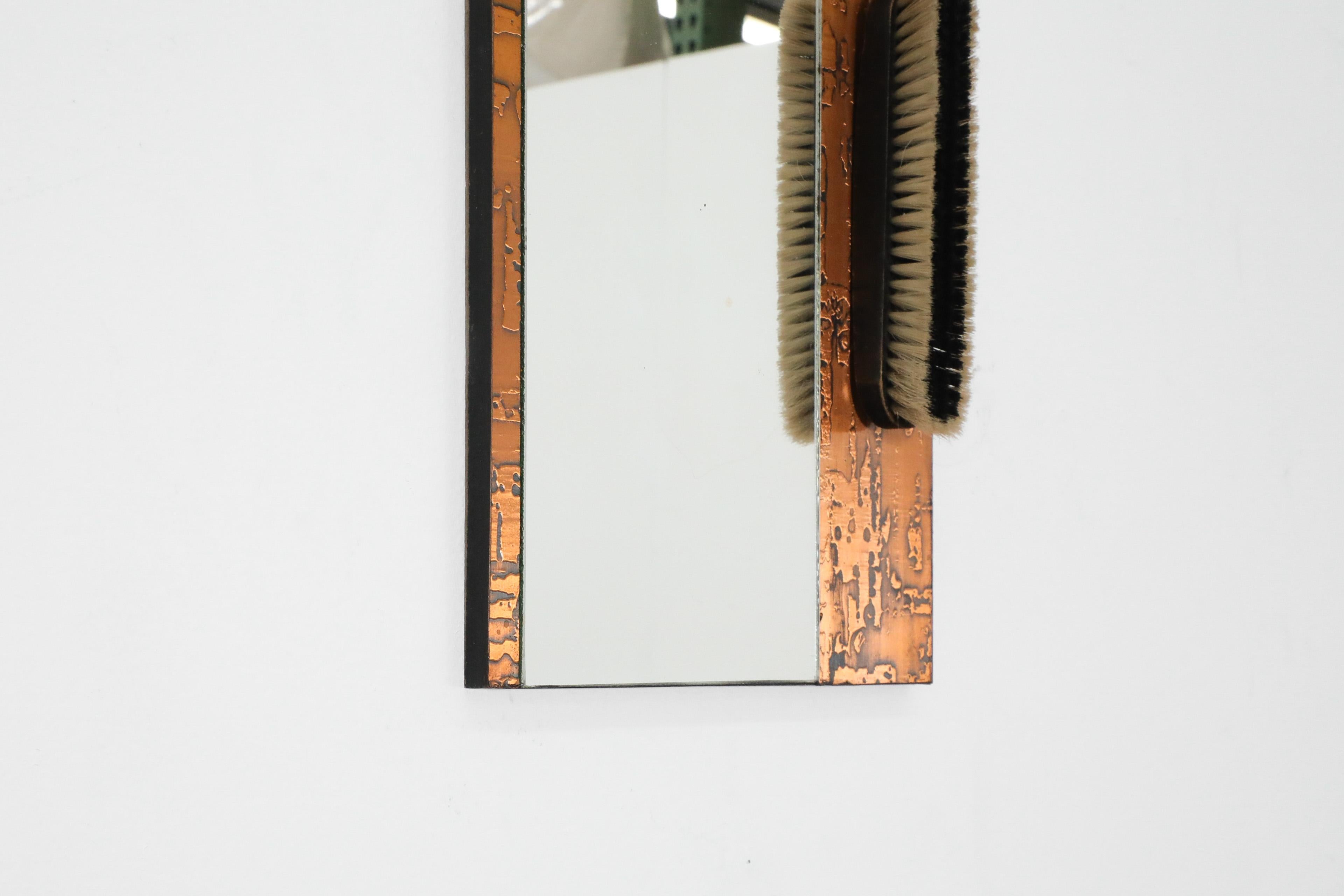 1970s, Santambrogio & De Berti styl Wall Mount Copper Butler's Mirror with Brush For Sale 5