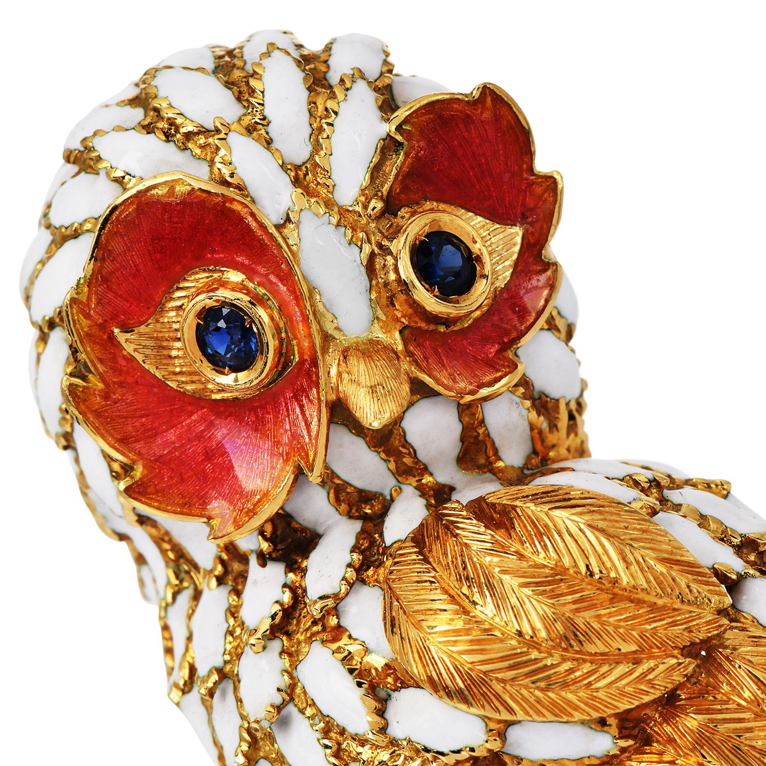 Vintage 18K Yellow Gold Sapphire Owl Enamel Brooch pin

This exquisite 1970s brooch pin is masterfully crafted in 18K yellow gold and adorned with white high-quality enamel to highlight its detail on the feathers.

The owl's piercing eyes are