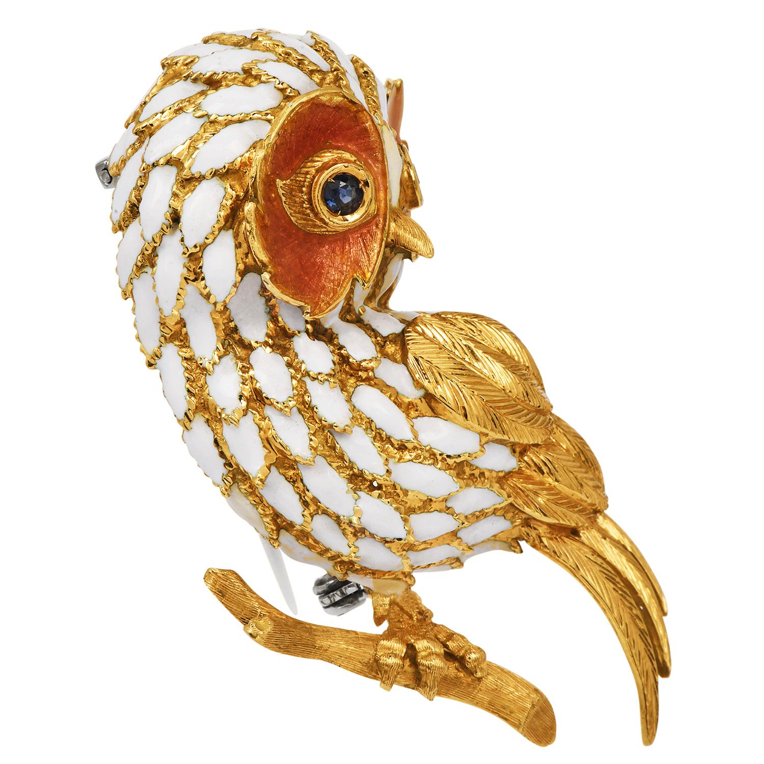 Women's 1970S Sapphire Owl 18K Yellow Gold Enamel Brooch pin For Sale
