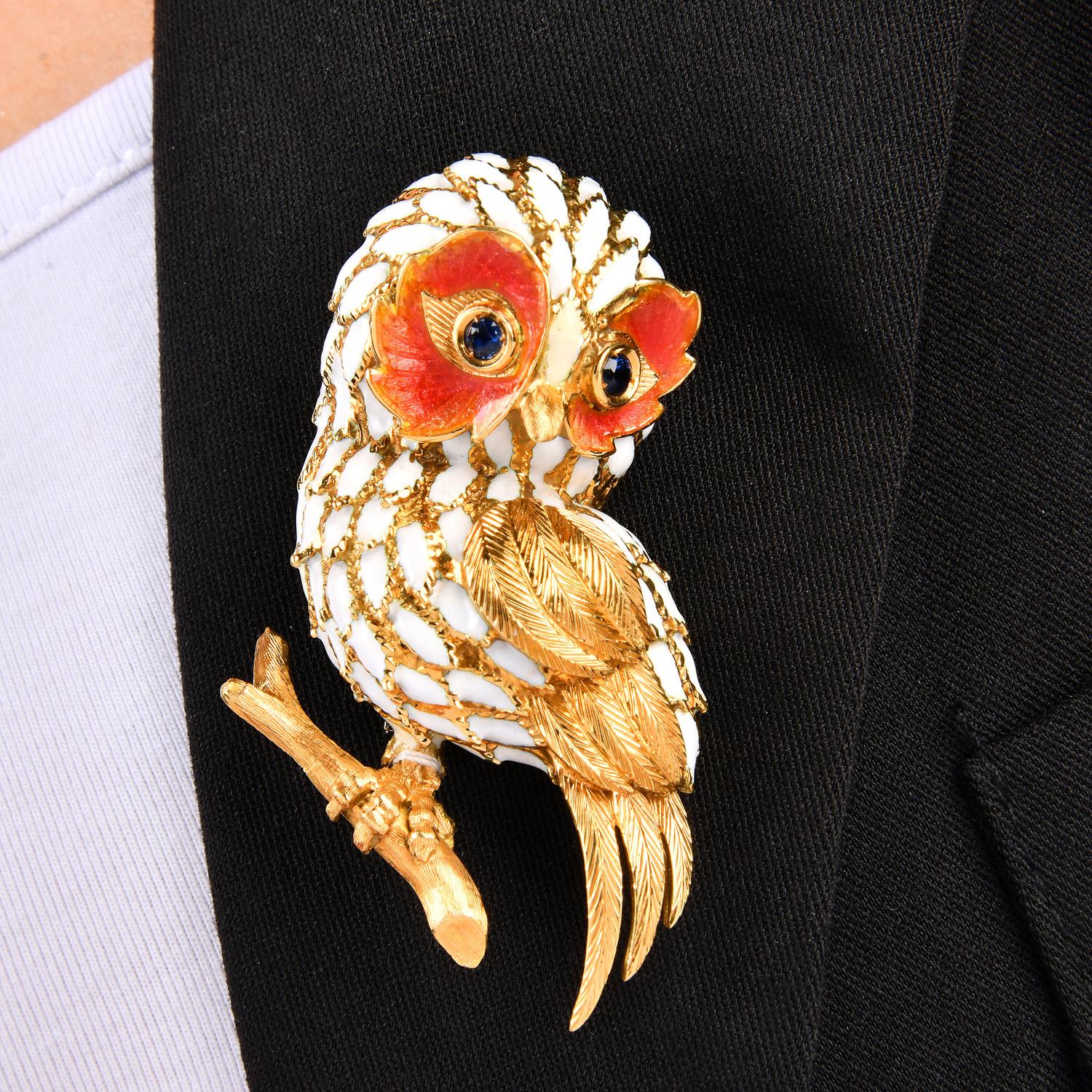 1970S Sapphire Owl 18K Yellow Gold Enamel Brooch pin For Sale 2