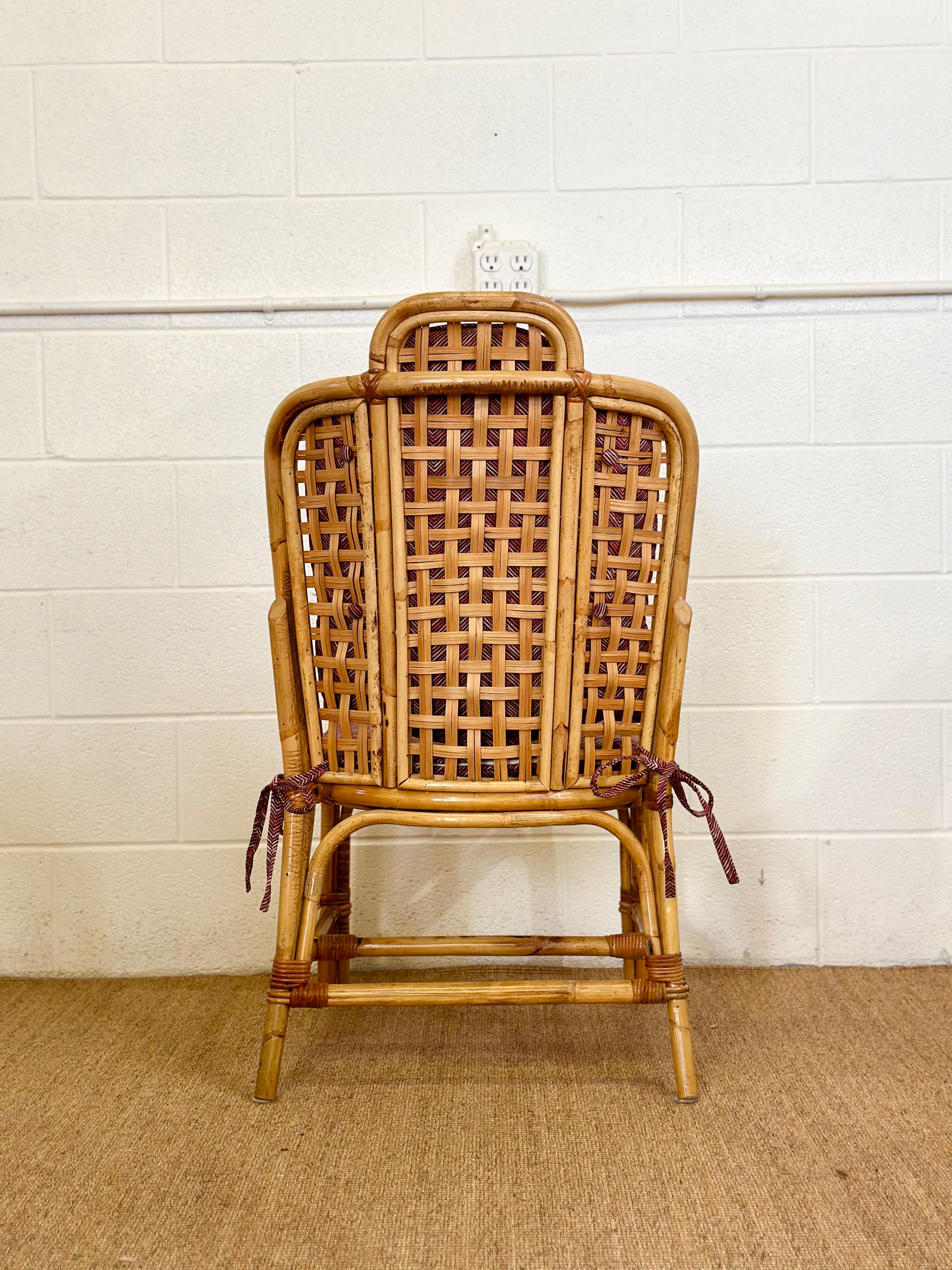 Bohémien Sedie da pranzo in rattan e bambù smerlato degli anni '70 con cuscini Chevron - Set di 6 in vendita