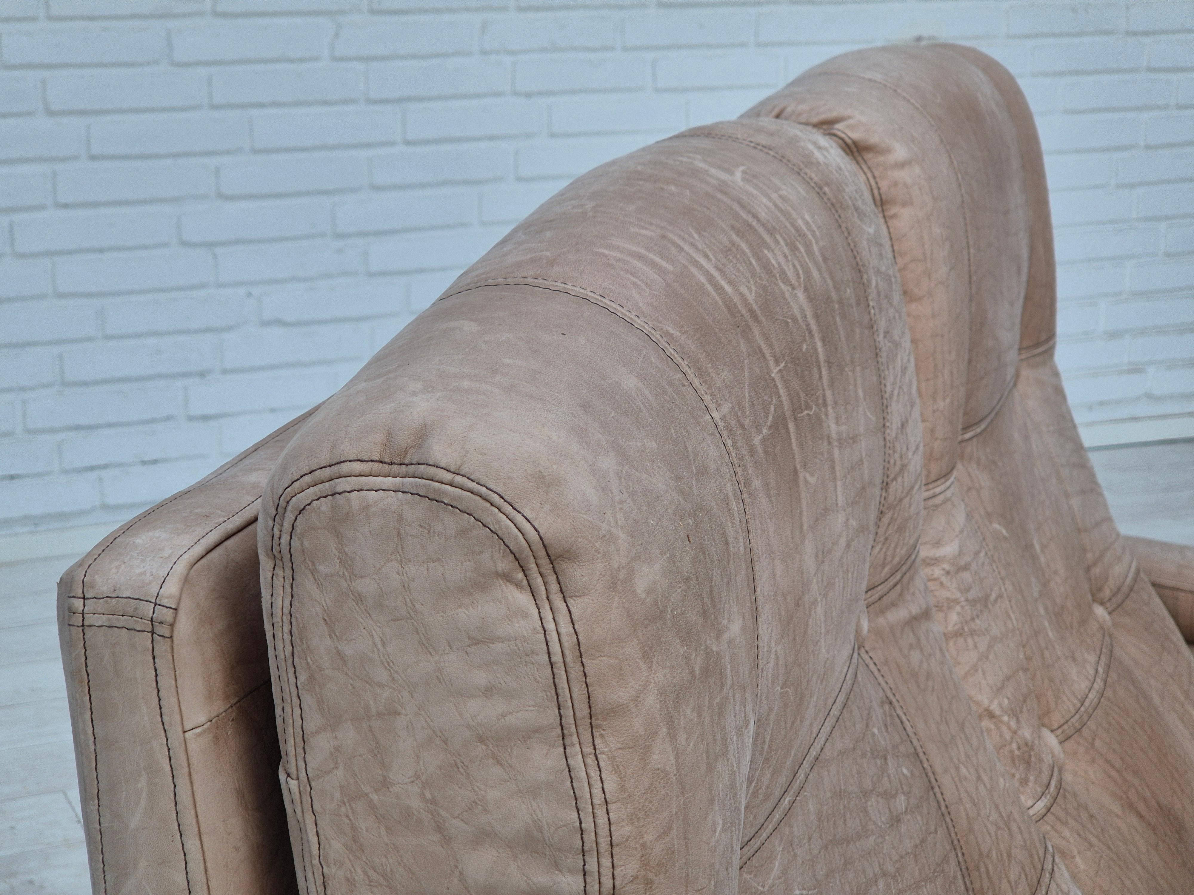 1970er, skandinavisches 2-Sitzer-Sofa, sehr guter Originalzustand, Leder. im Angebot 6