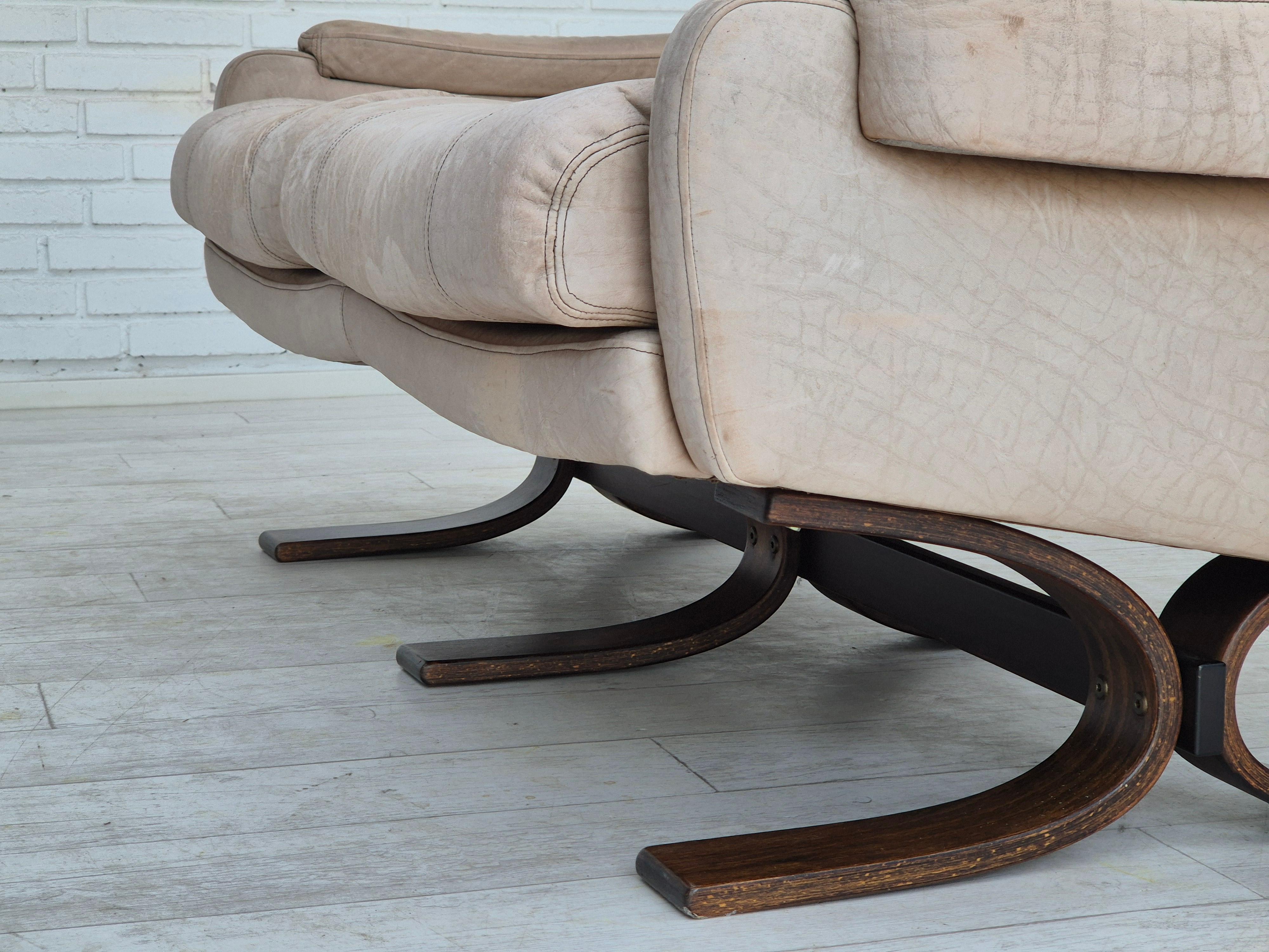 1970er, skandinavisches 2-Sitzer-Sofa, sehr guter Originalzustand, Leder. im Angebot 11