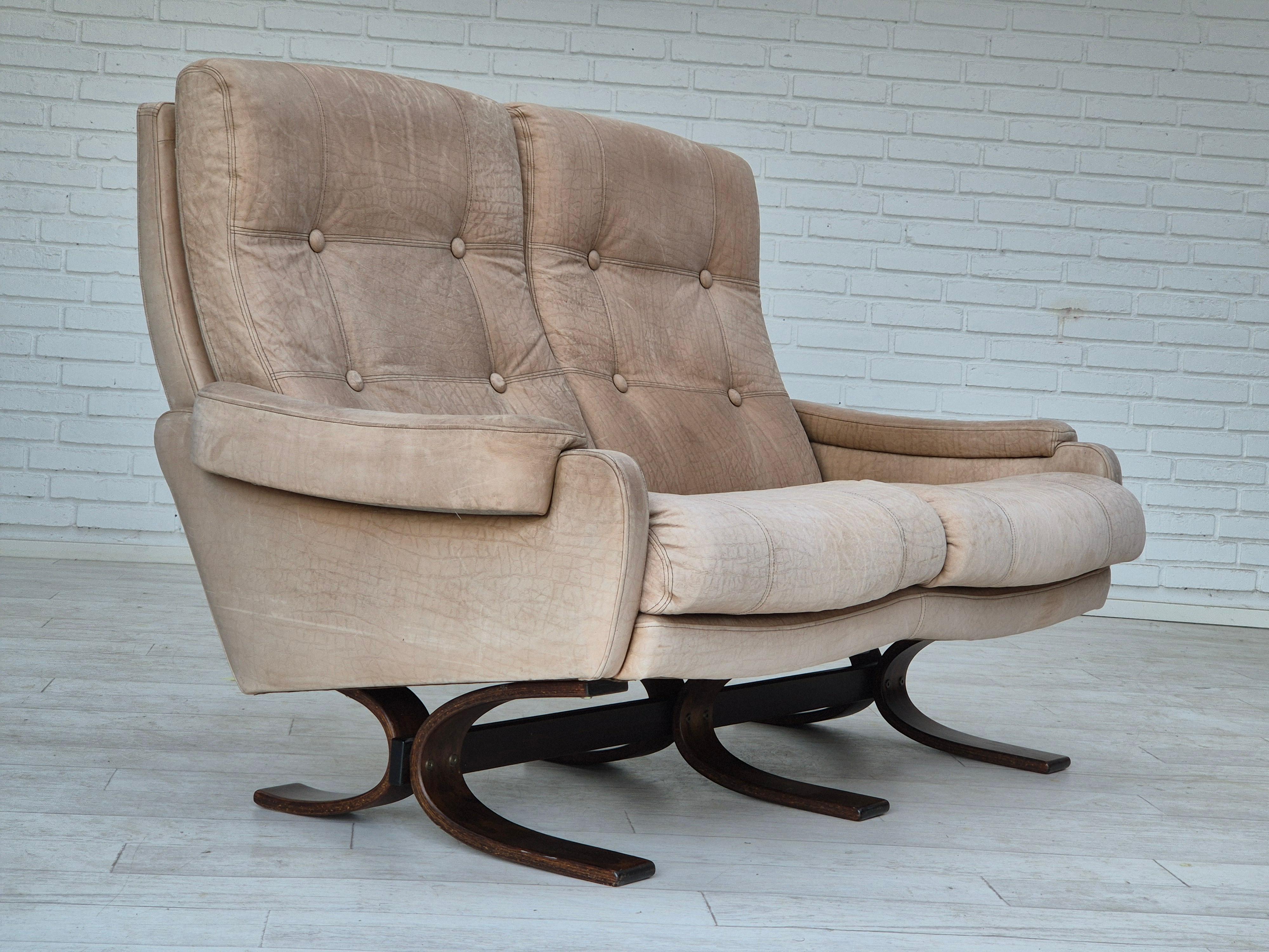 1970er, skandinavisches 2-Sitzer-Sofa, sehr guter Originalzustand, Leder. (Skandinavische Moderne) im Angebot
