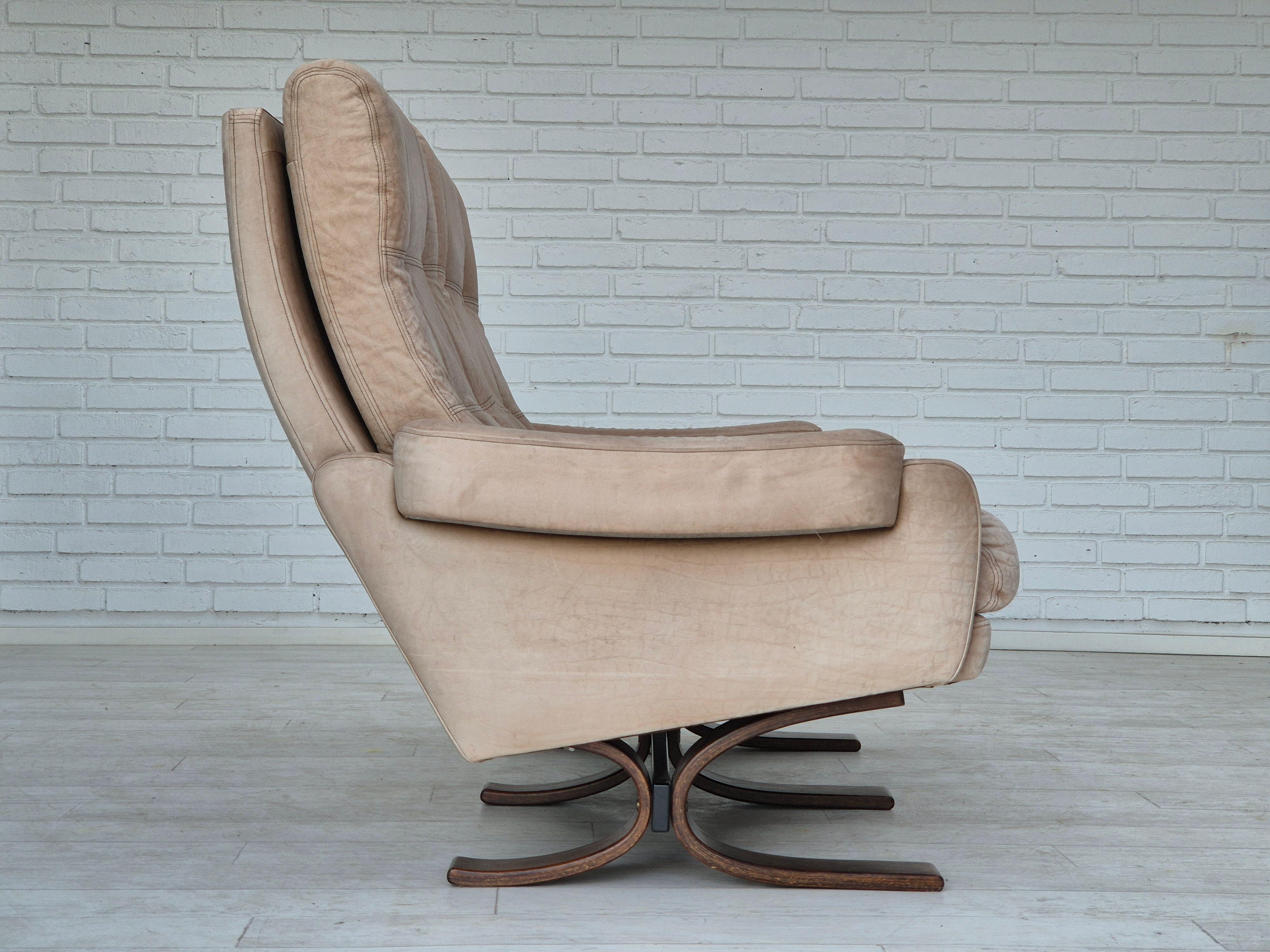 Danish 1970s, Scandinavian 2 seater sofa, original very good condition, leather. For Sale
