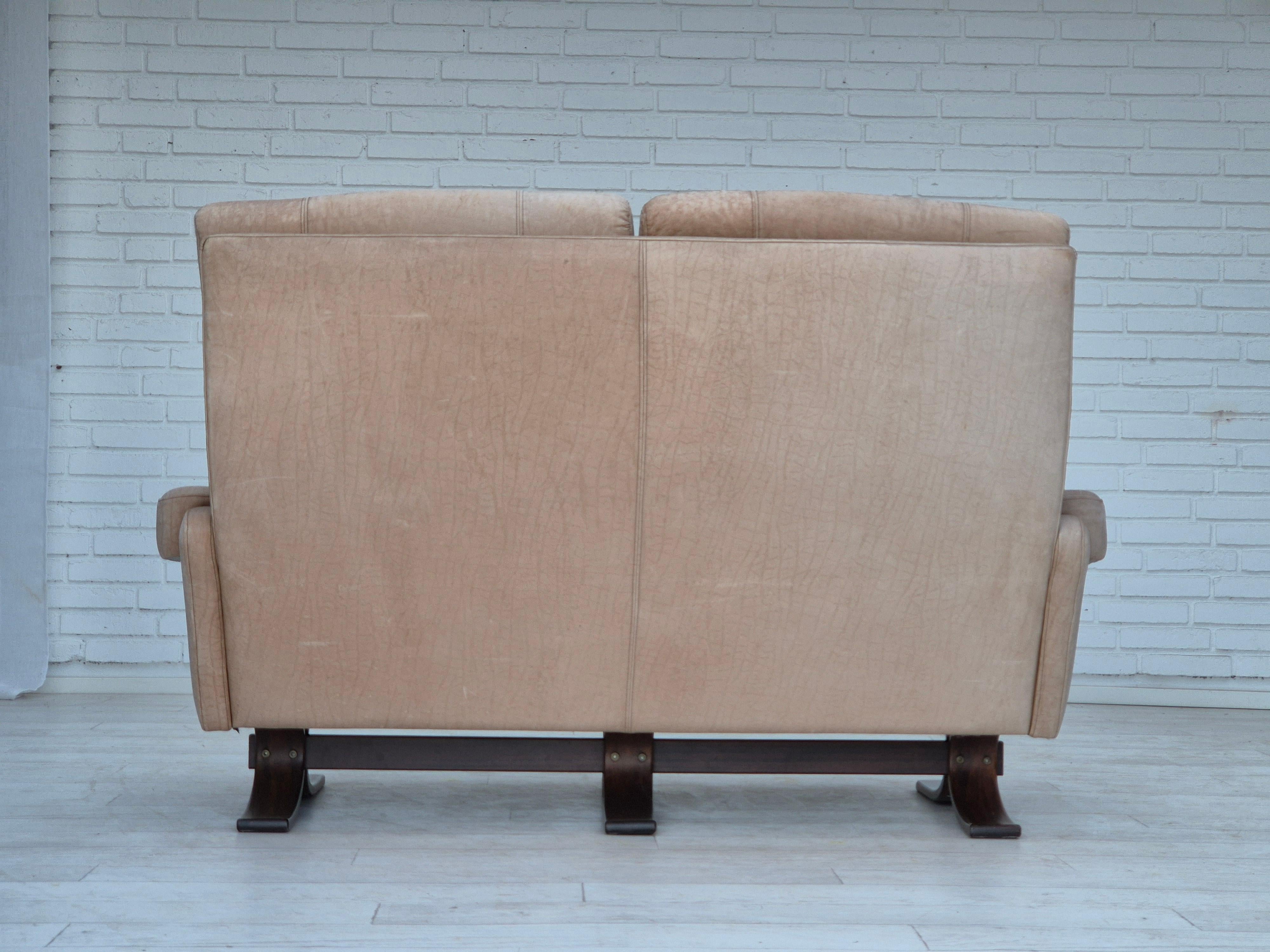 1970s, Scandinavian 2 seater sofa, original very good condition, leather. In Good Condition For Sale In Tarm, 82