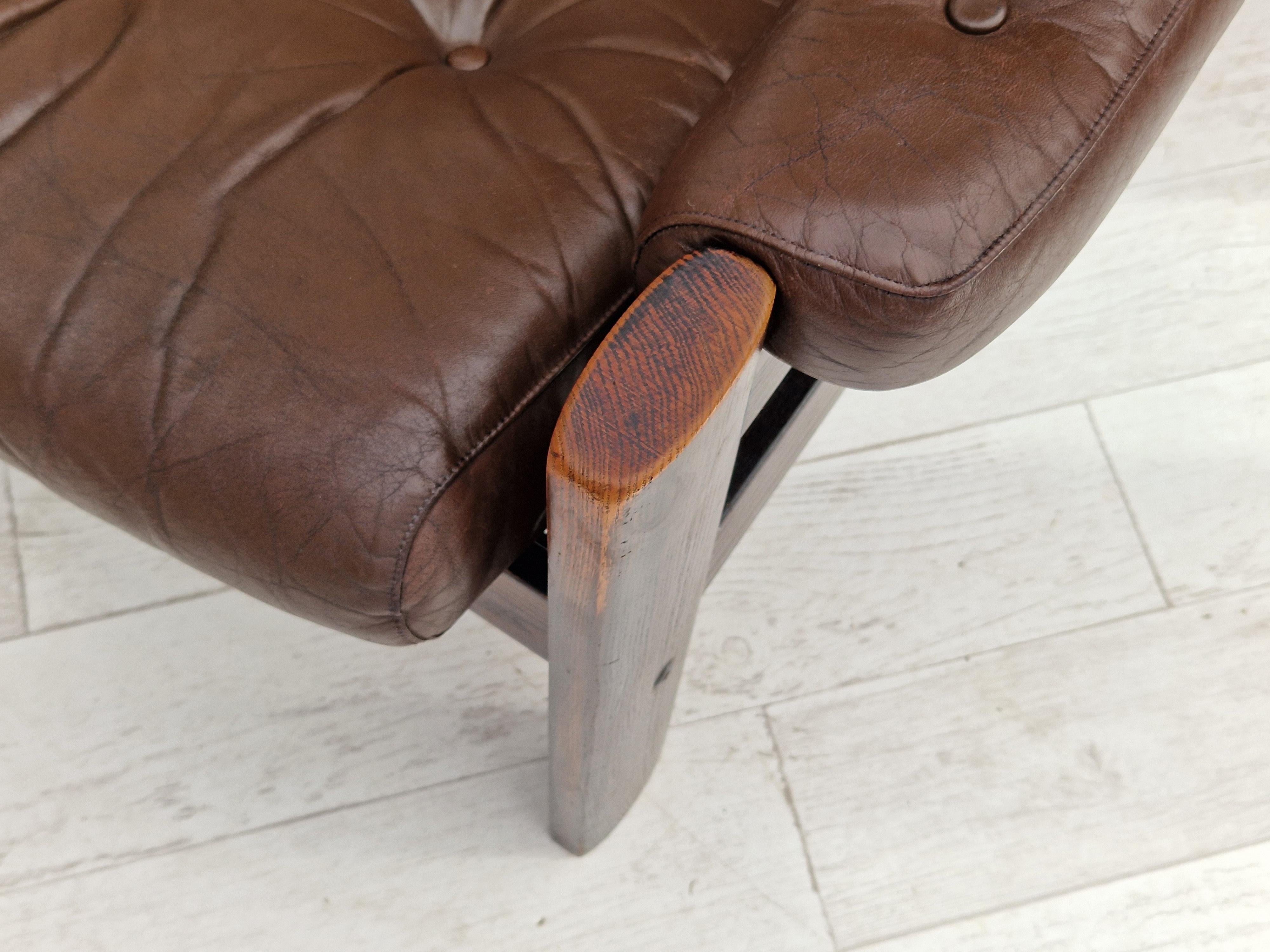 1970s, Scandinavian Adjustable Lounge Chair, Brown Leather, Oak Wood For Sale 5